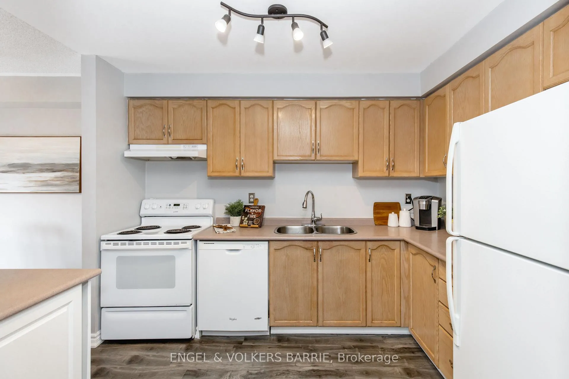 Photo 17 of 154 Pickett Crescent, Barrie, Painswick North — HOMEH