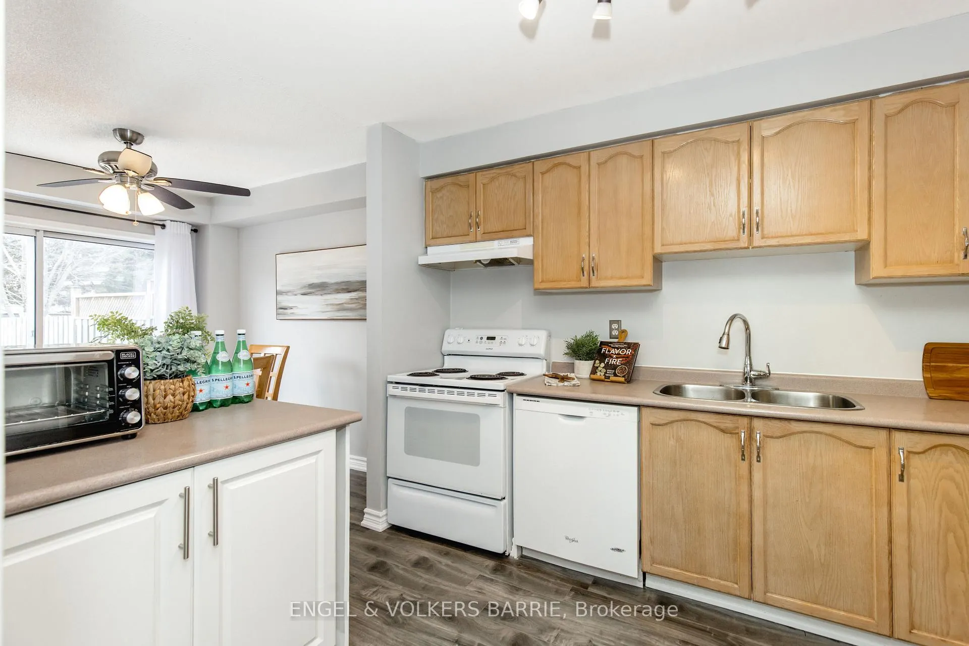 Photo 18 of 154 Pickett Crescent, Barrie, Painswick North — HOMEH