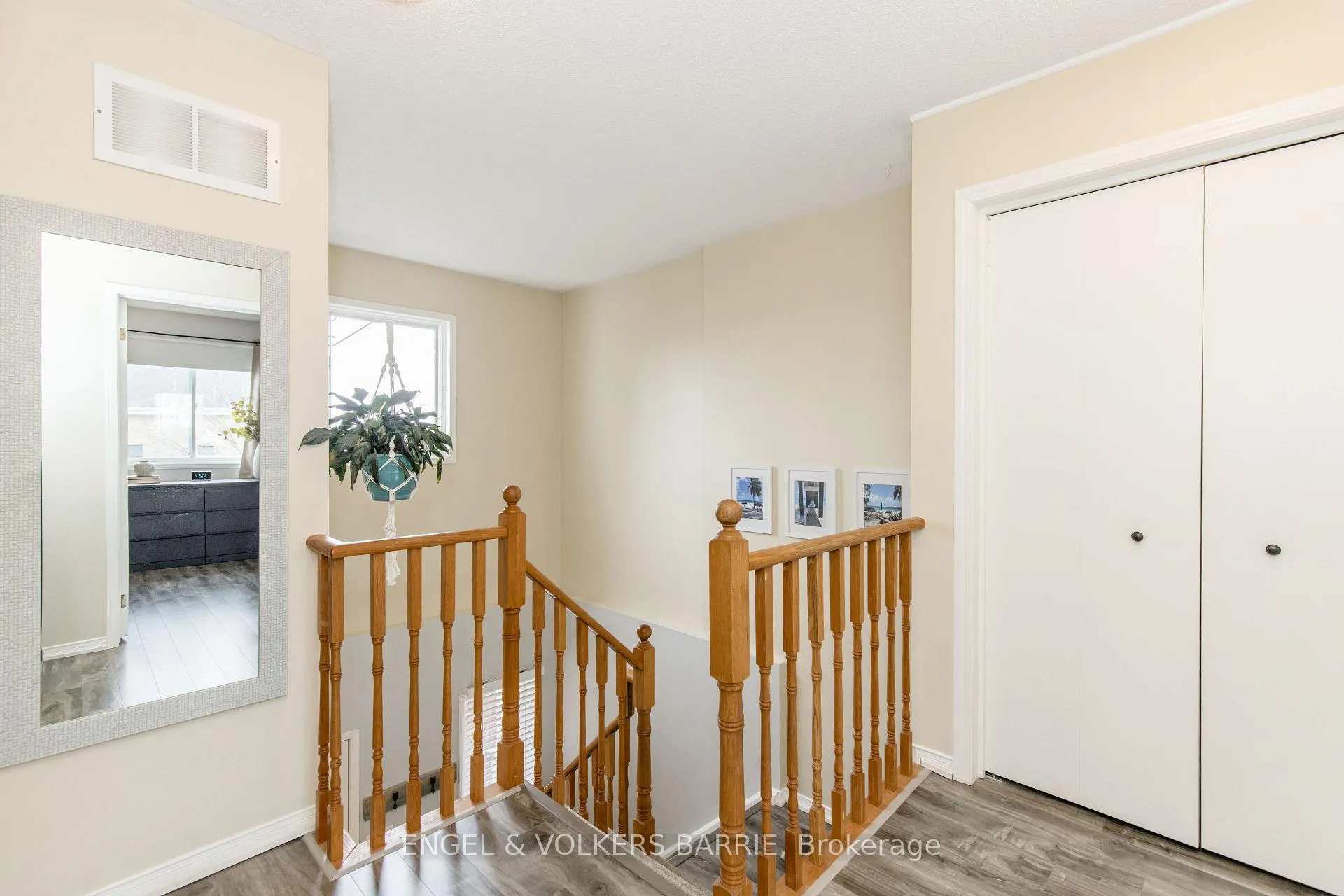 Photo 21 of 154 Pickett Crescent, Barrie, Painswick North — HOMEH