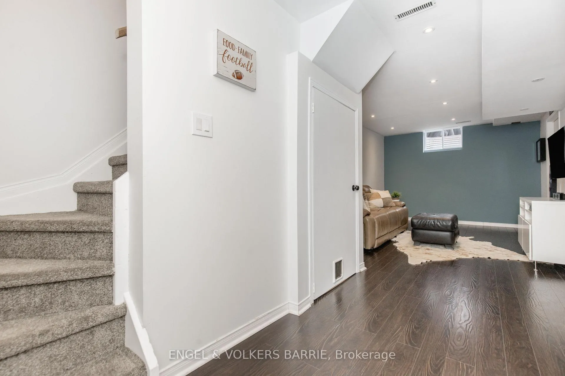 Photo 31 of 154 Pickett Crescent, Barrie, Painswick North — HOMEH