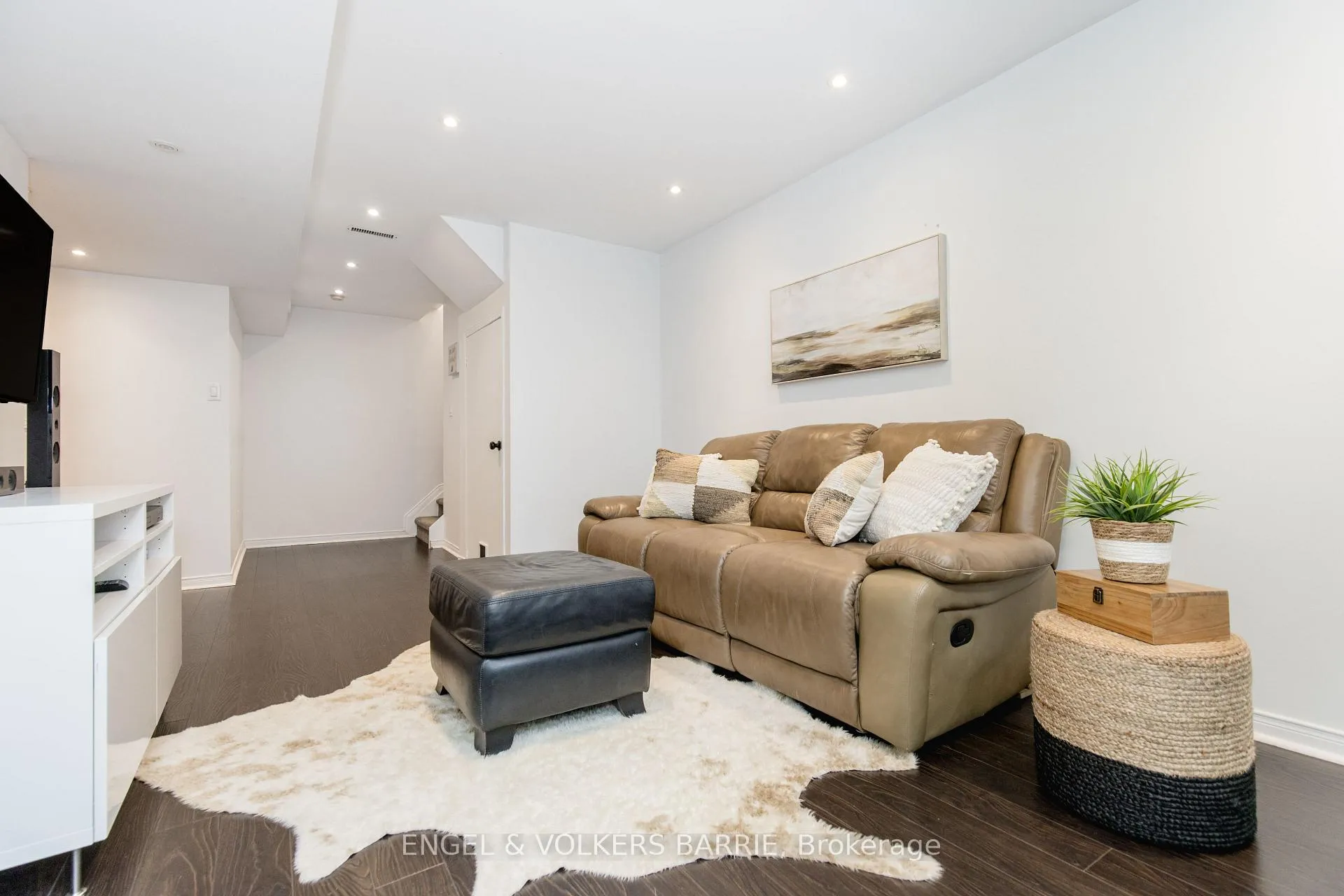Photo 34 of 154 Pickett Crescent, Barrie, Painswick North — HOMEH