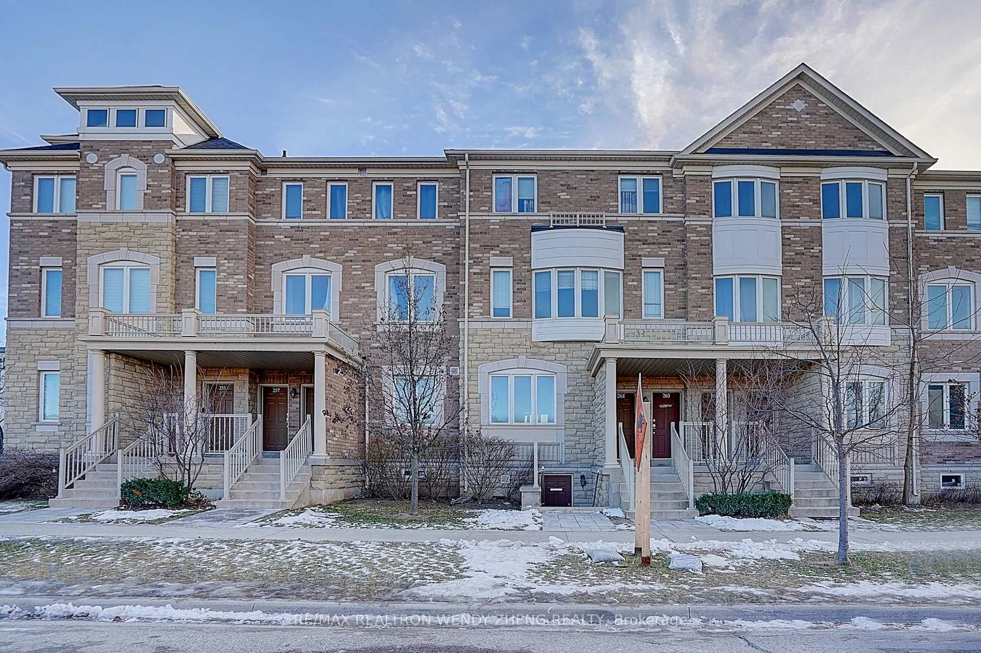 Photo 1 of 261 Aldergrove Drive, Markham, Milliken Mills East — HOMEH
