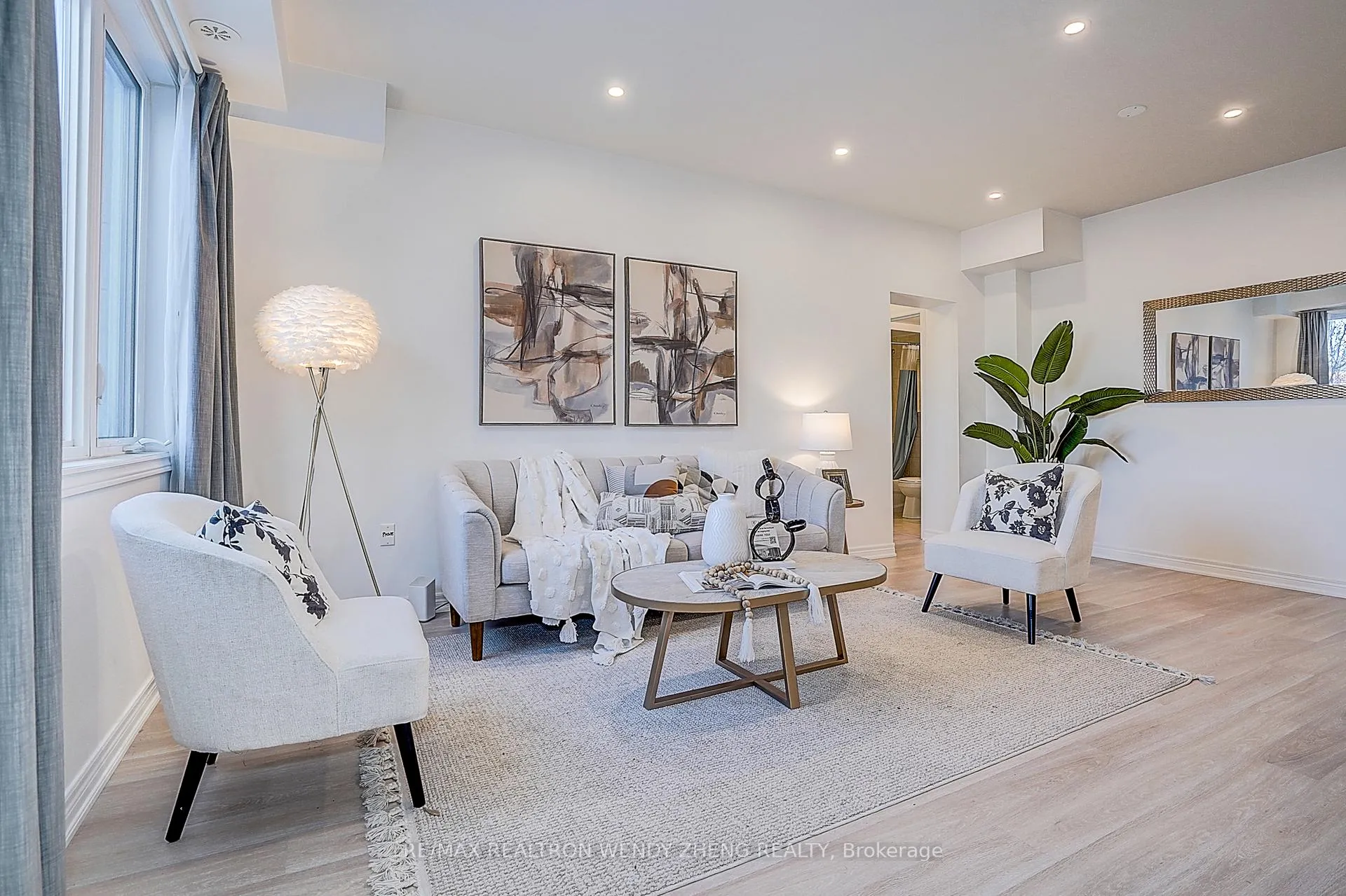 Photo 5 of 261 Aldergrove Drive, Markham, Milliken Mills East — HOMEH