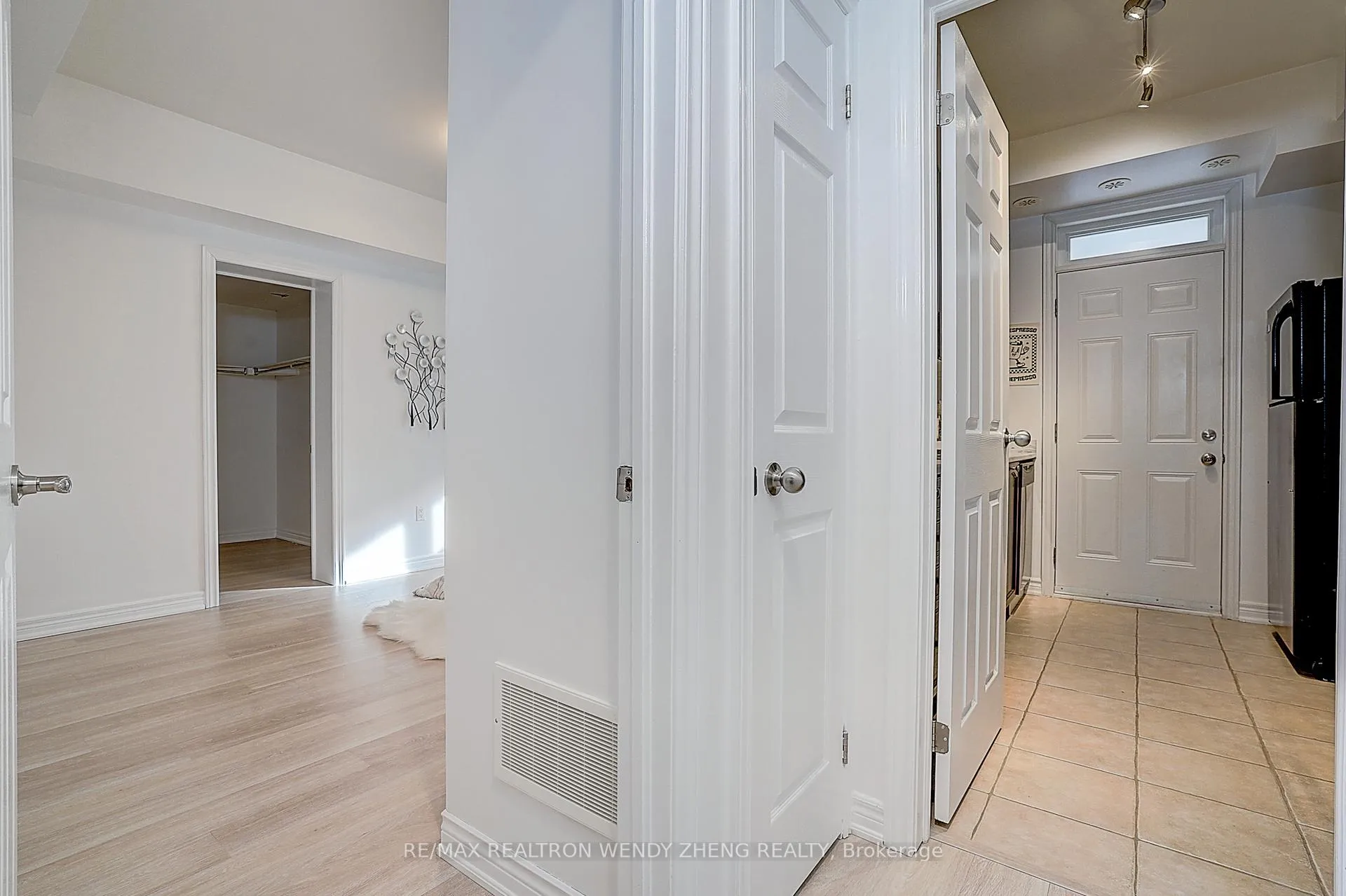 Photo 16 of 261 Aldergrove Drive, Markham, Milliken Mills East — HOMEH
