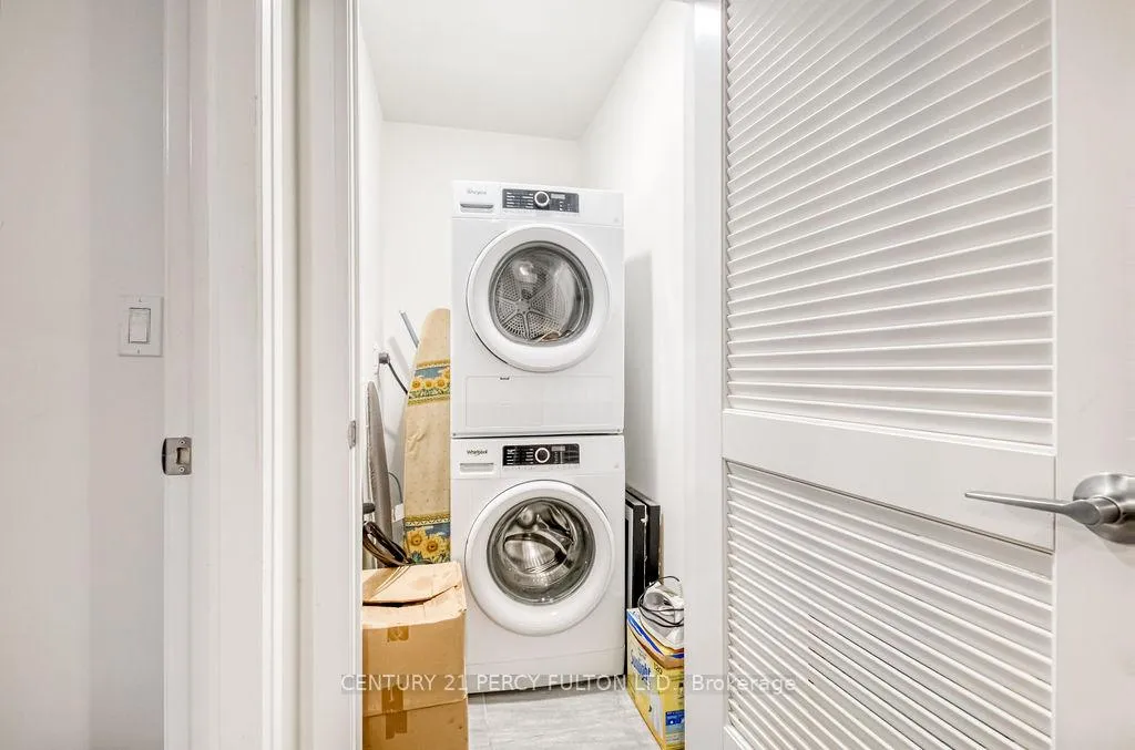 Photo 7 of Unit 702, 2635 William Jackson Drive, Pickering, Duffin Heights — HOMEH