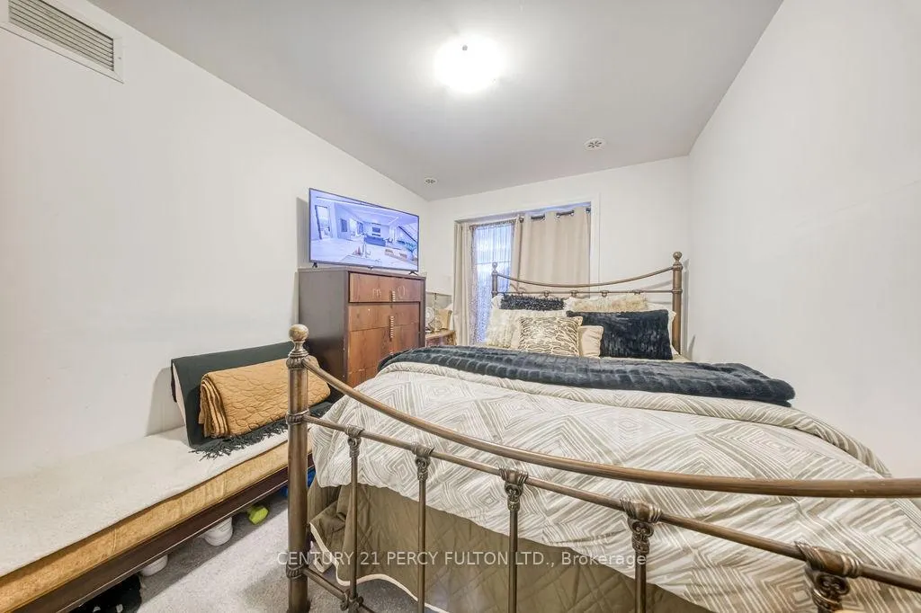 Photo 12 of Unit 702, 2635 William Jackson Drive, Pickering, Duffin Heights — HOMEH