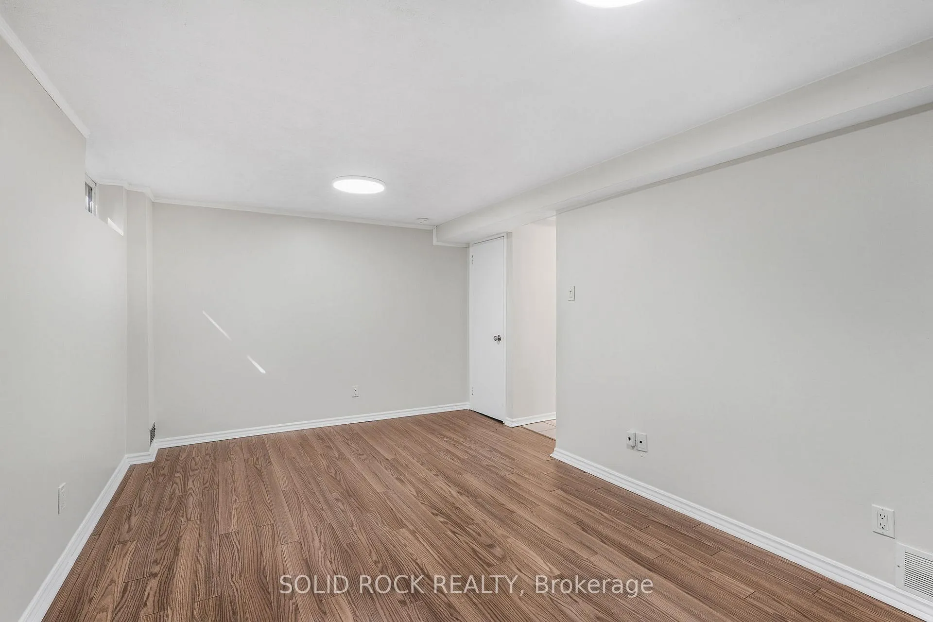 Photo 23 of 1394 Lassiter Terrace, Ottawa, Beaconwood — HOMEH