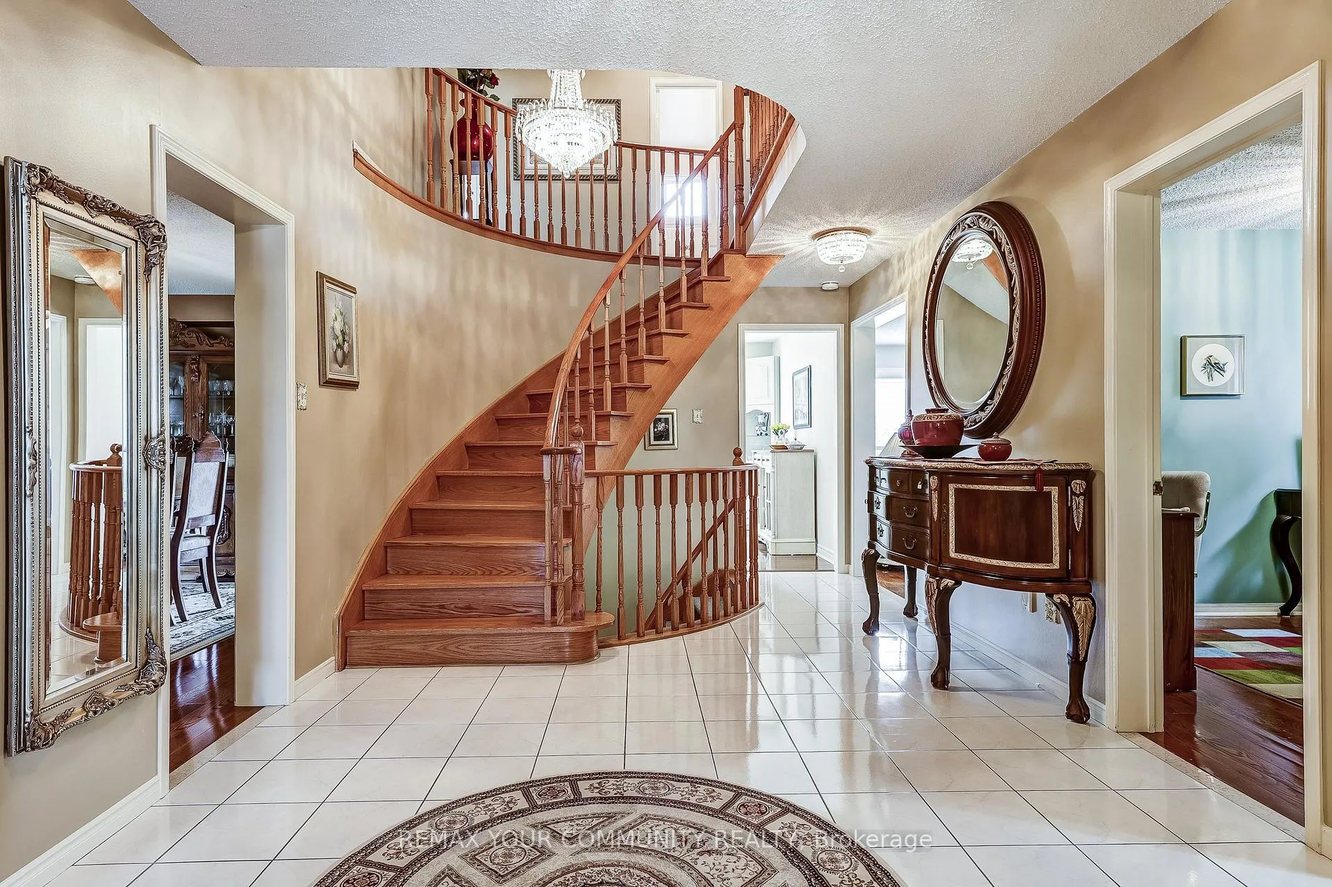 Photo 5 of 139 Larkin Avenue, Markham, Markham Village — HOMEH