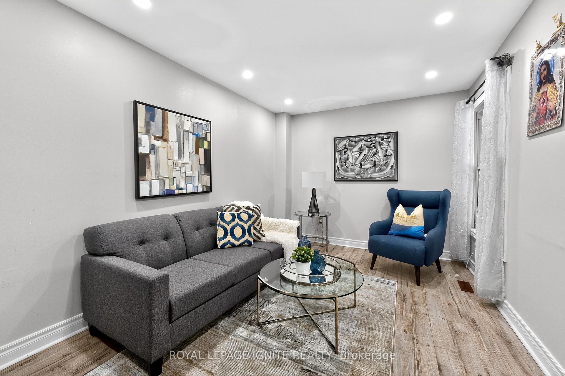 Photo 19 of 7 Ducatel Crescent, Ajax, Central — HOMEH