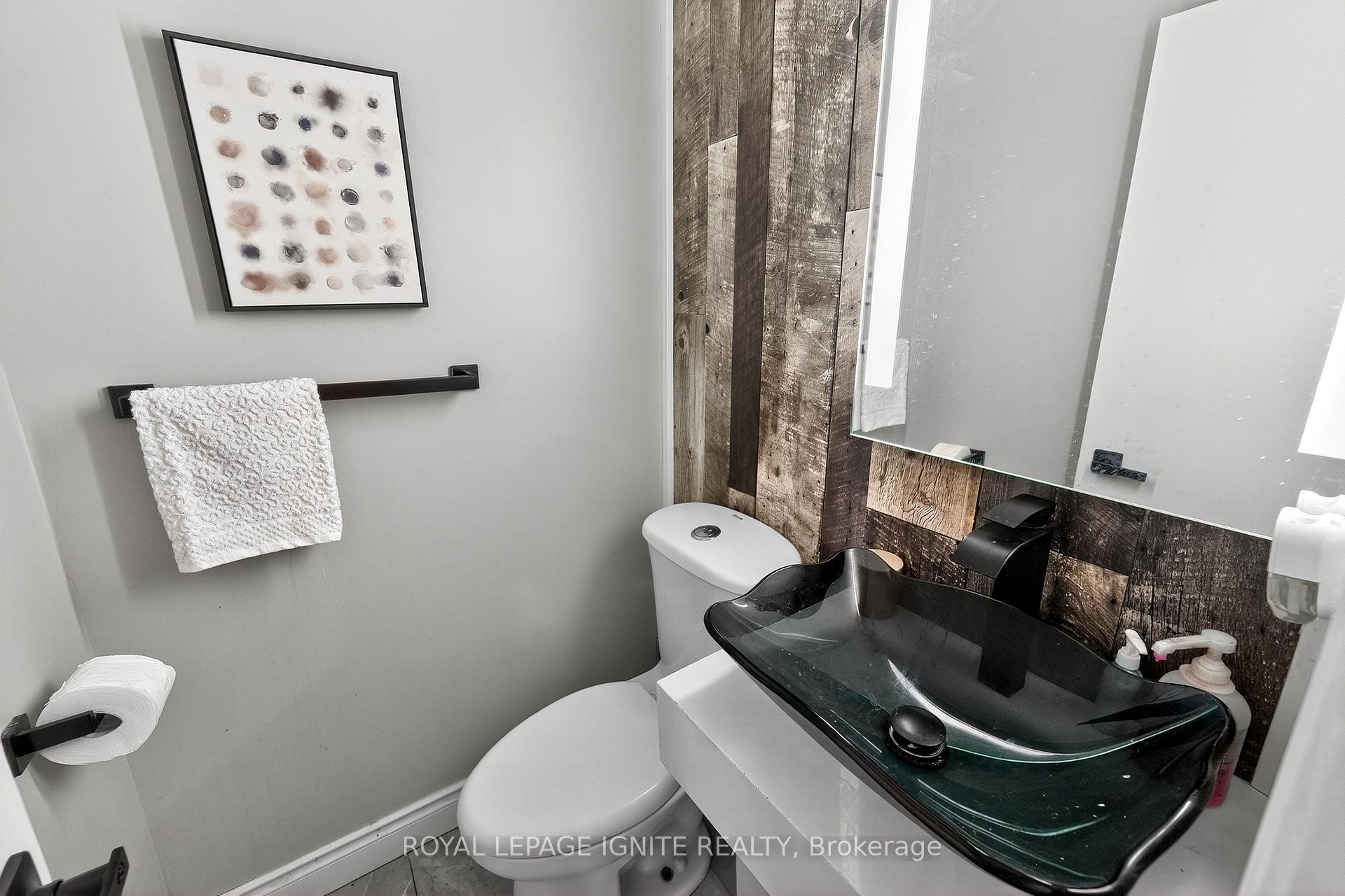 Photo 33 of 7 Ducatel Crescent, Ajax, Central — HOMEH