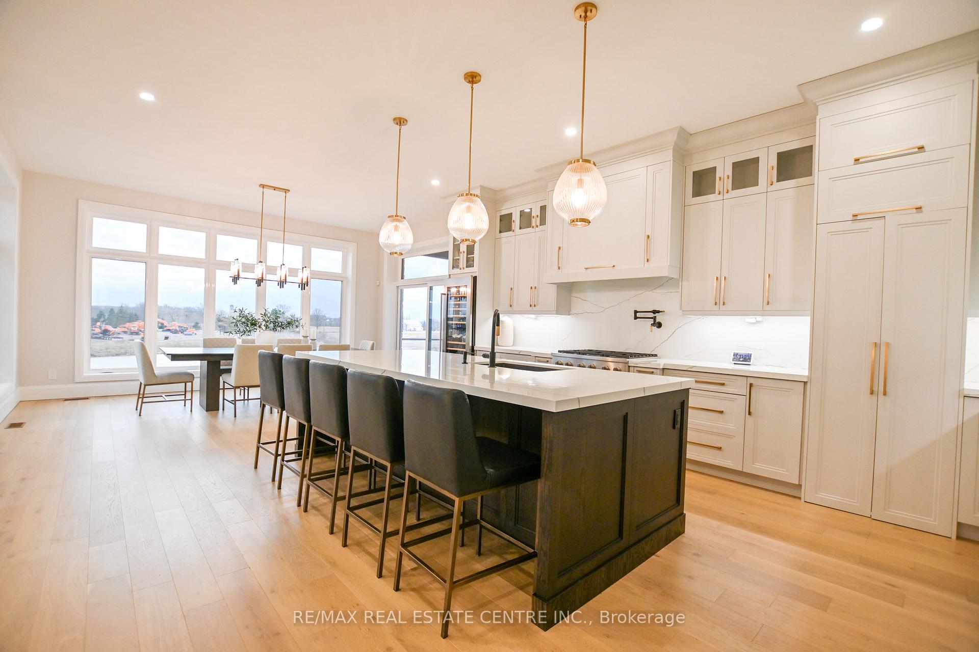 Photo 6 of Unit 1, 7330 Sunset Place, Grimsby, Grimsby Escarpment — HOMEH
