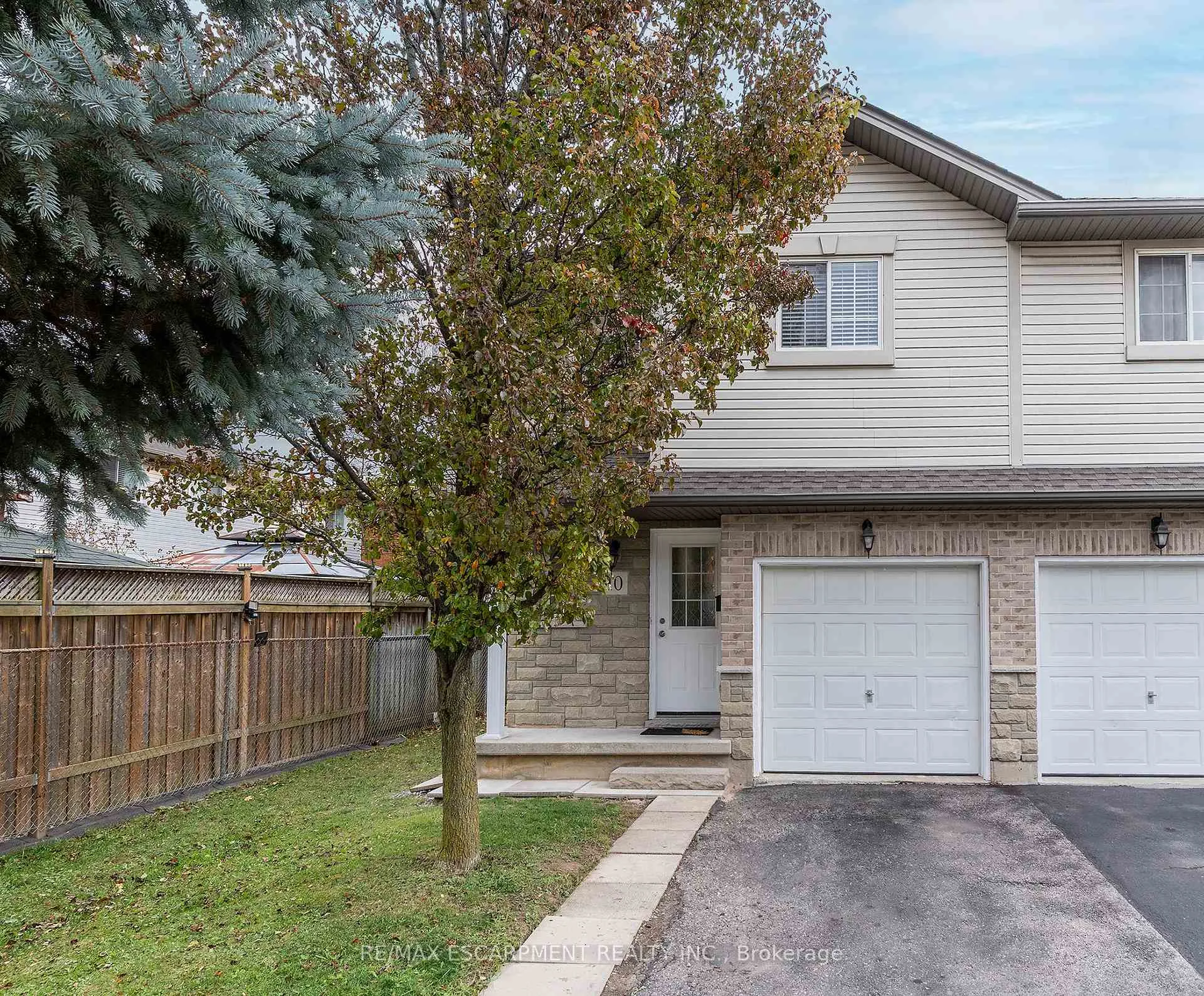 Photo 1 of Unit 10, 1523 Upper Gage Avenue, Hamilton, Templemead — HOMEH