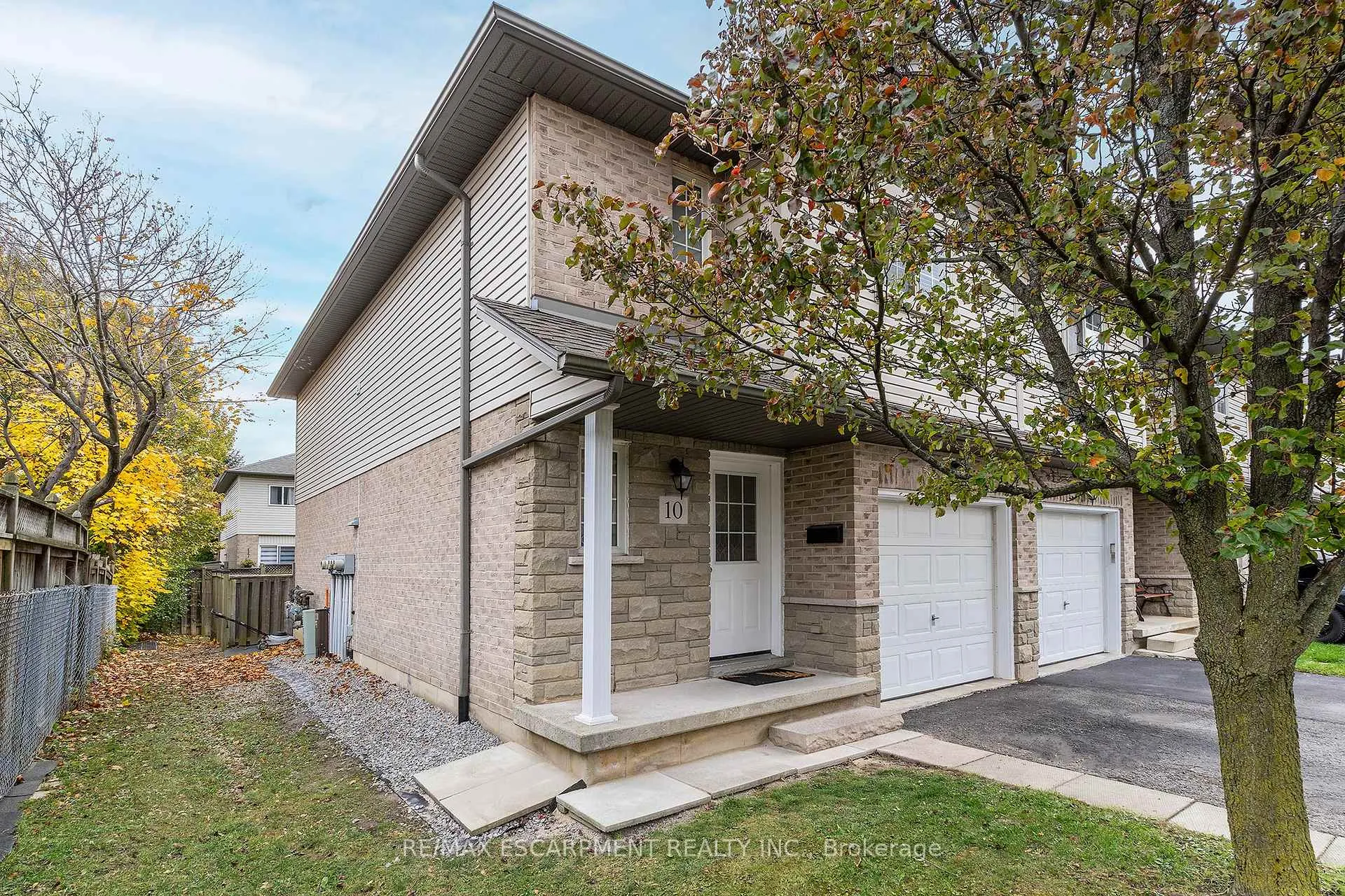 Photo 2 of Unit 10, 1523 Upper Gage Avenue, Hamilton, Templemead — HOMEH