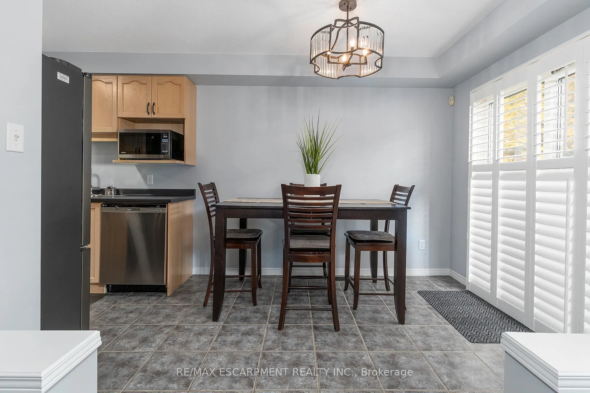 Photo 8 of Unit 10, 1523 Upper Gage Avenue, Hamilton, Templemead — HOMEH