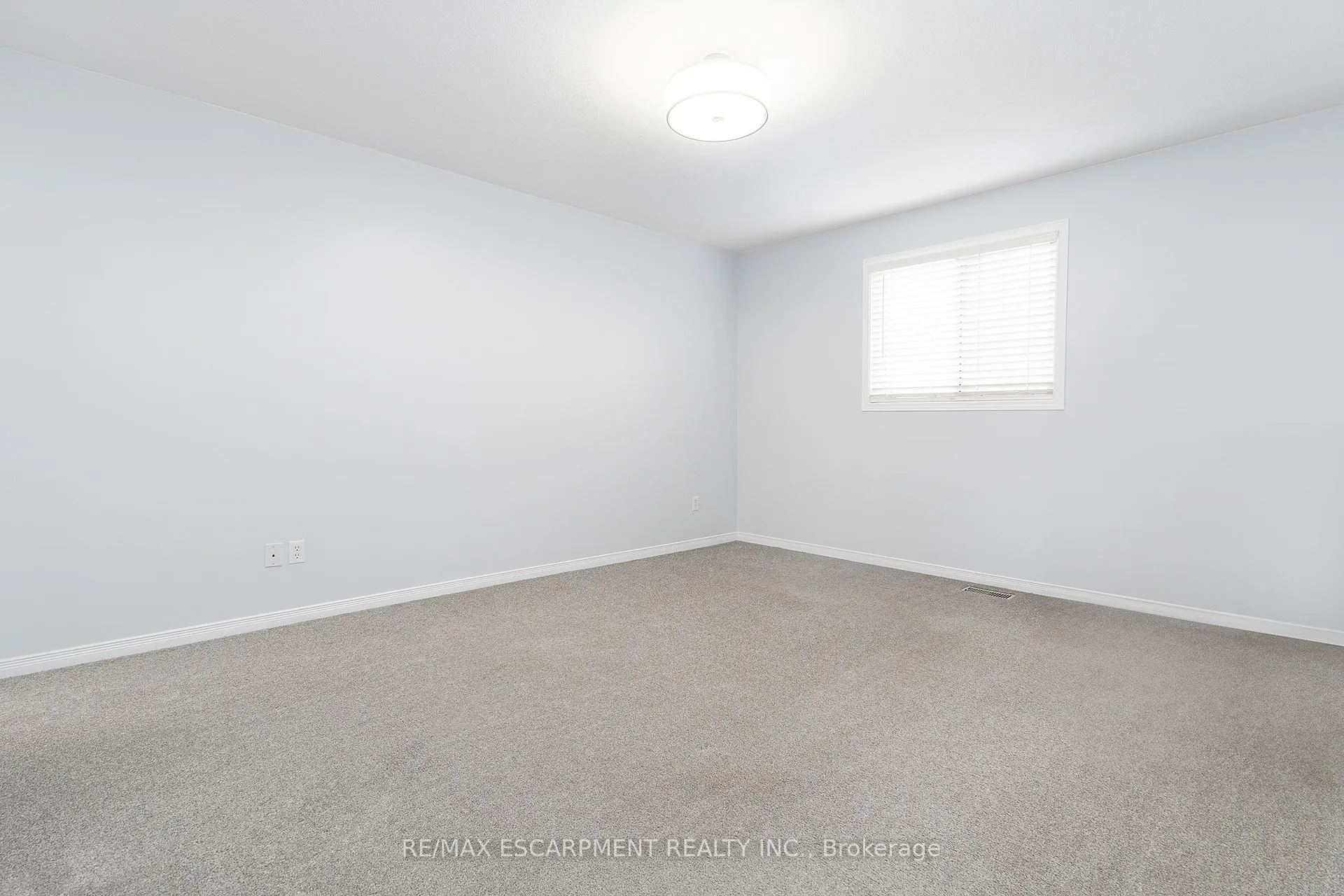 Photo 9 of Unit 10, 1523 Upper Gage Avenue, Hamilton, Templemead — HOMEH