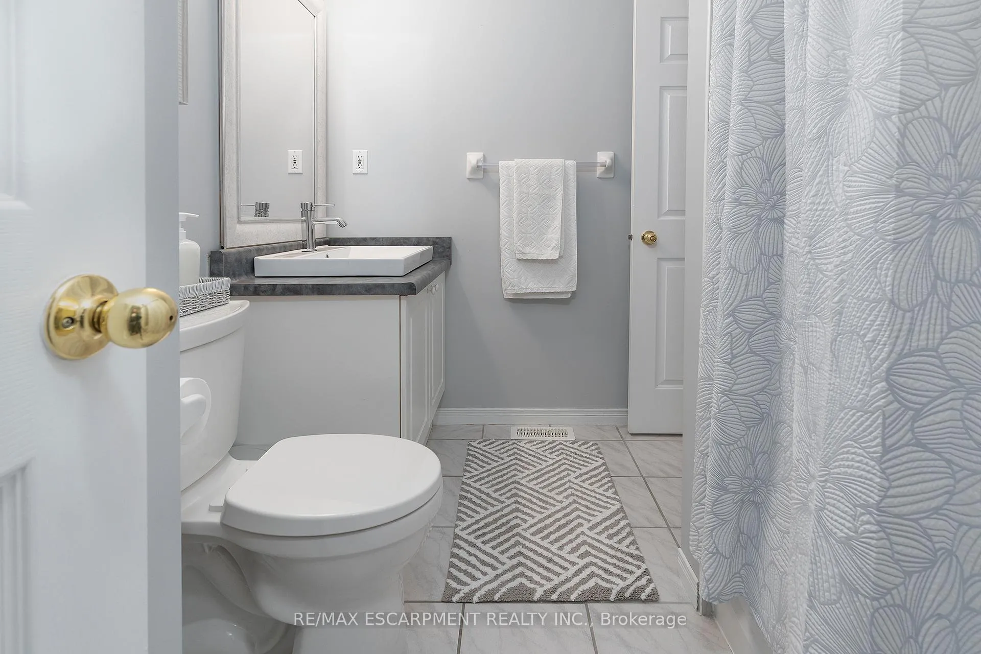 Photo 12 of Unit 10, 1523 Upper Gage Avenue, Hamilton, Templemead — HOMEH