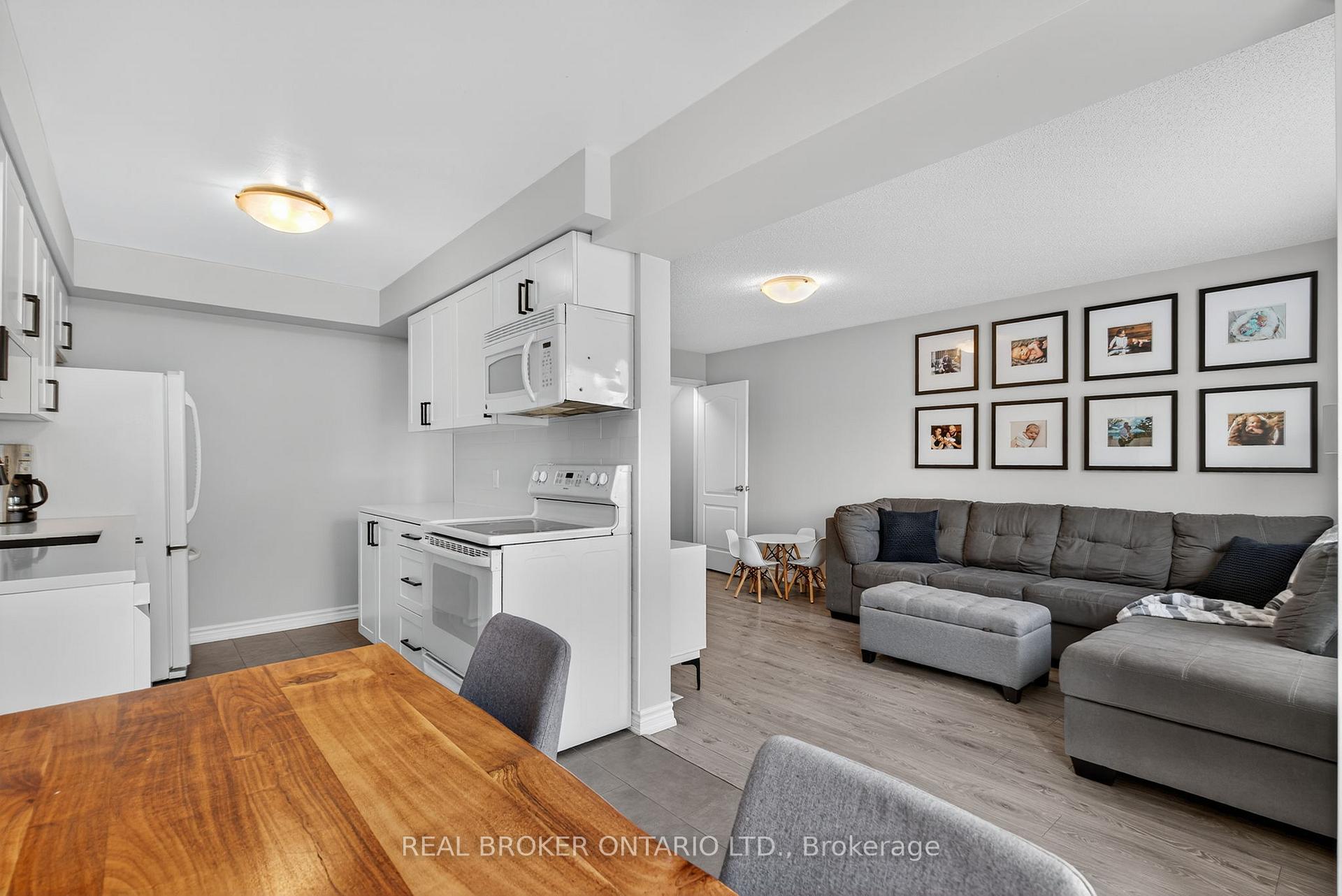 Photo 9 of 36 Southwoods Crescent, Barrie, Holly — HOMEH