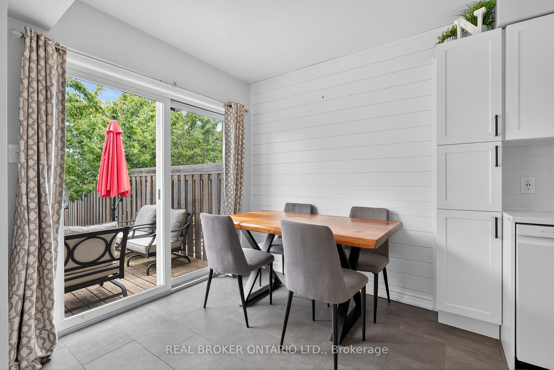 Photo 10 of 36 Southwoods Crescent, Barrie, Holly — HOMEH
