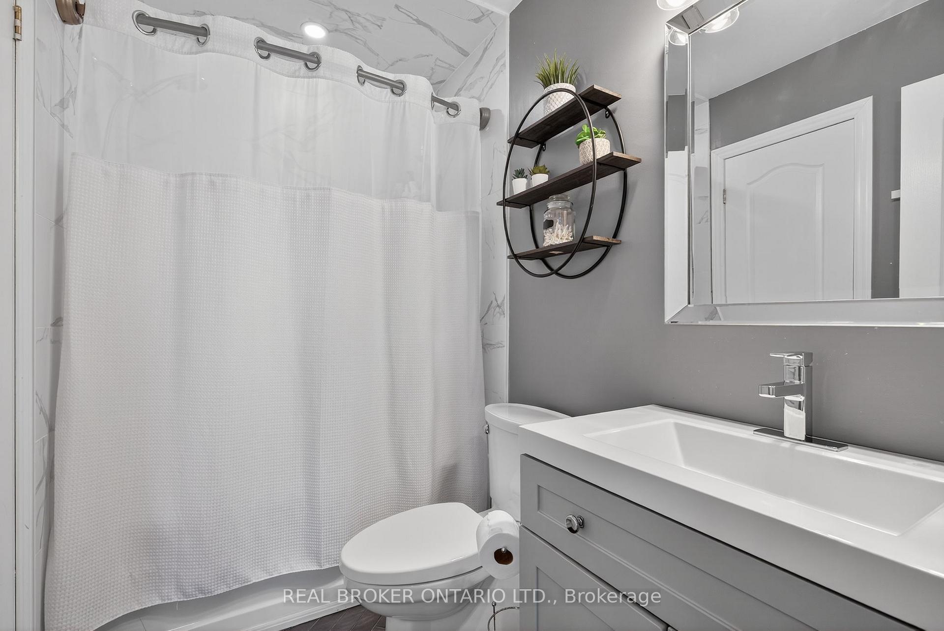 Photo 19 of 36 Southwoods Crescent, Barrie, Holly — HOMEH