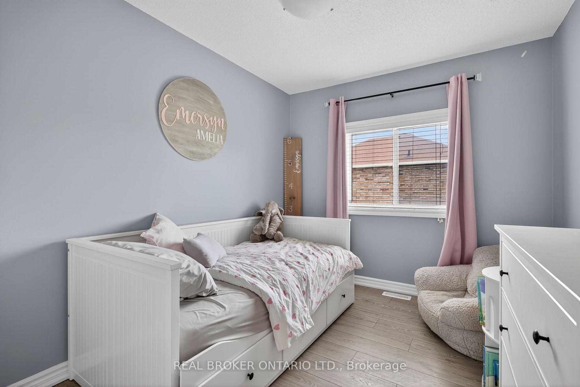 Photo 20 of 36 Southwoods Crescent, Barrie, Holly — HOMEH