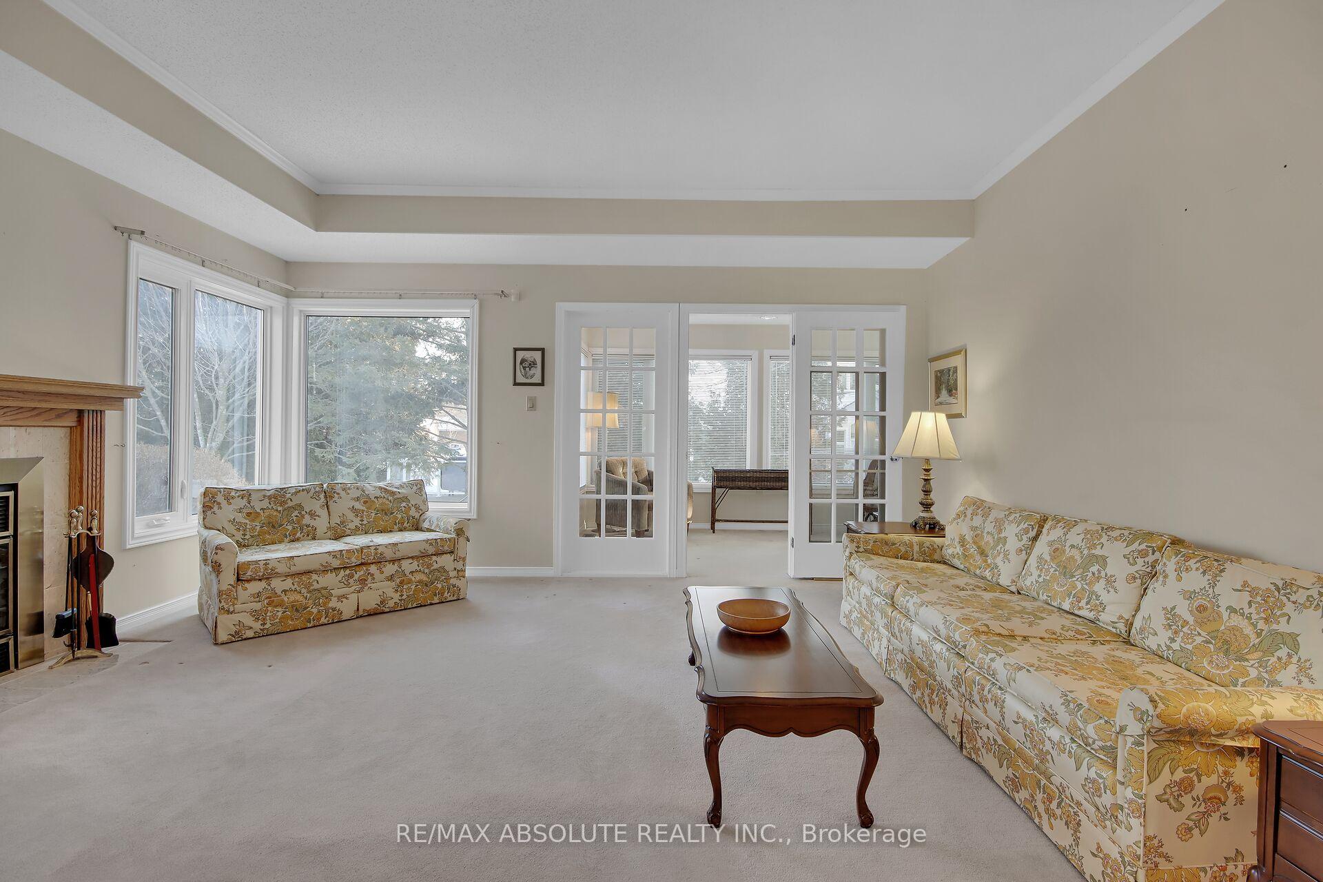 Photo 7 of 15 Pine Needles Court, Ottawa, Stittsville (Central) — HOMEH