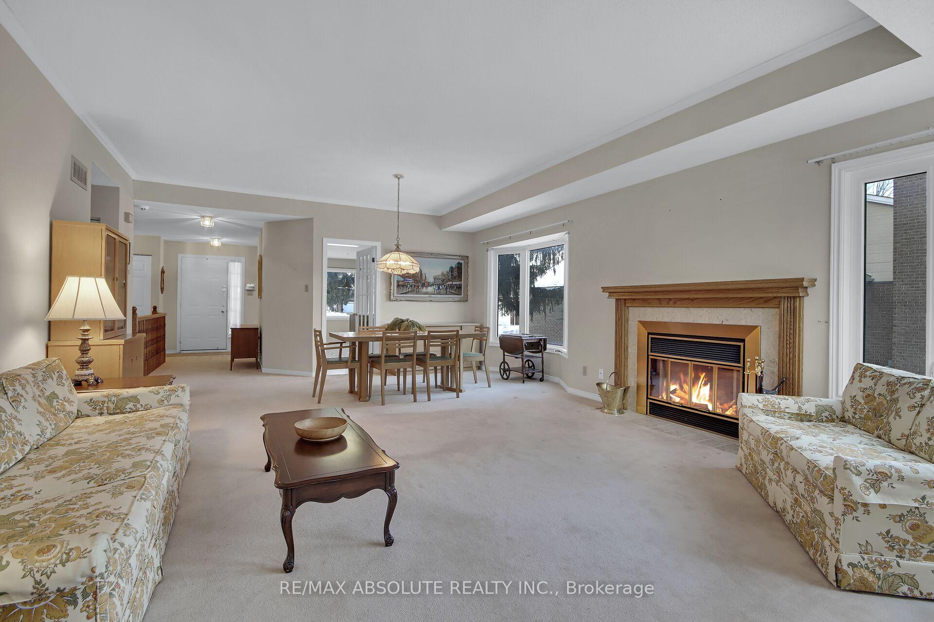 Photo 9 of 15 Pine Needles Court, Ottawa, Stittsville (Central) — HOMEH