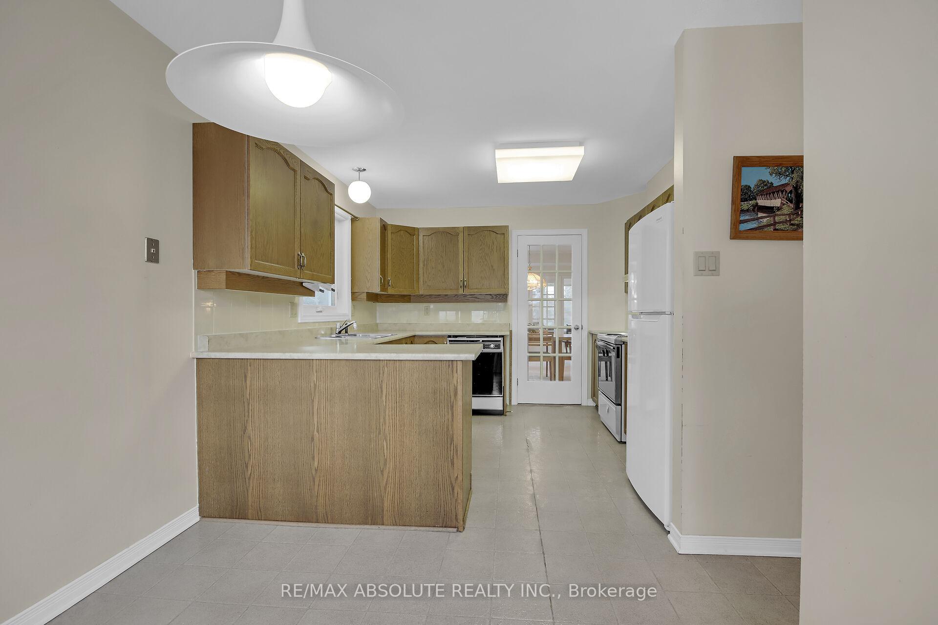 Photo 18 of 15 Pine Needles Court, Ottawa, Stittsville (Central) — HOMEH