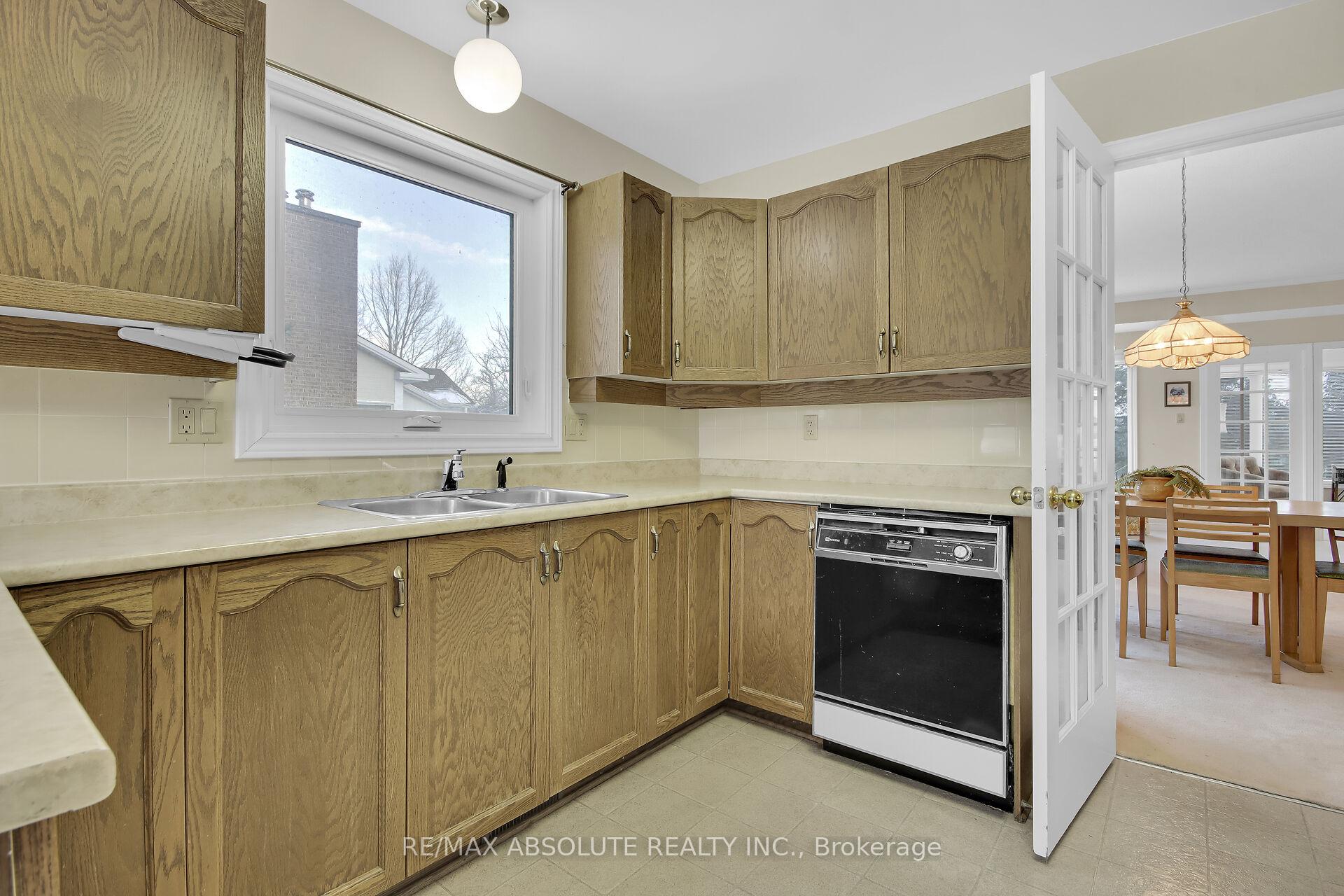 Photo 20 of 15 Pine Needles Court, Ottawa, Stittsville (Central) — HOMEH