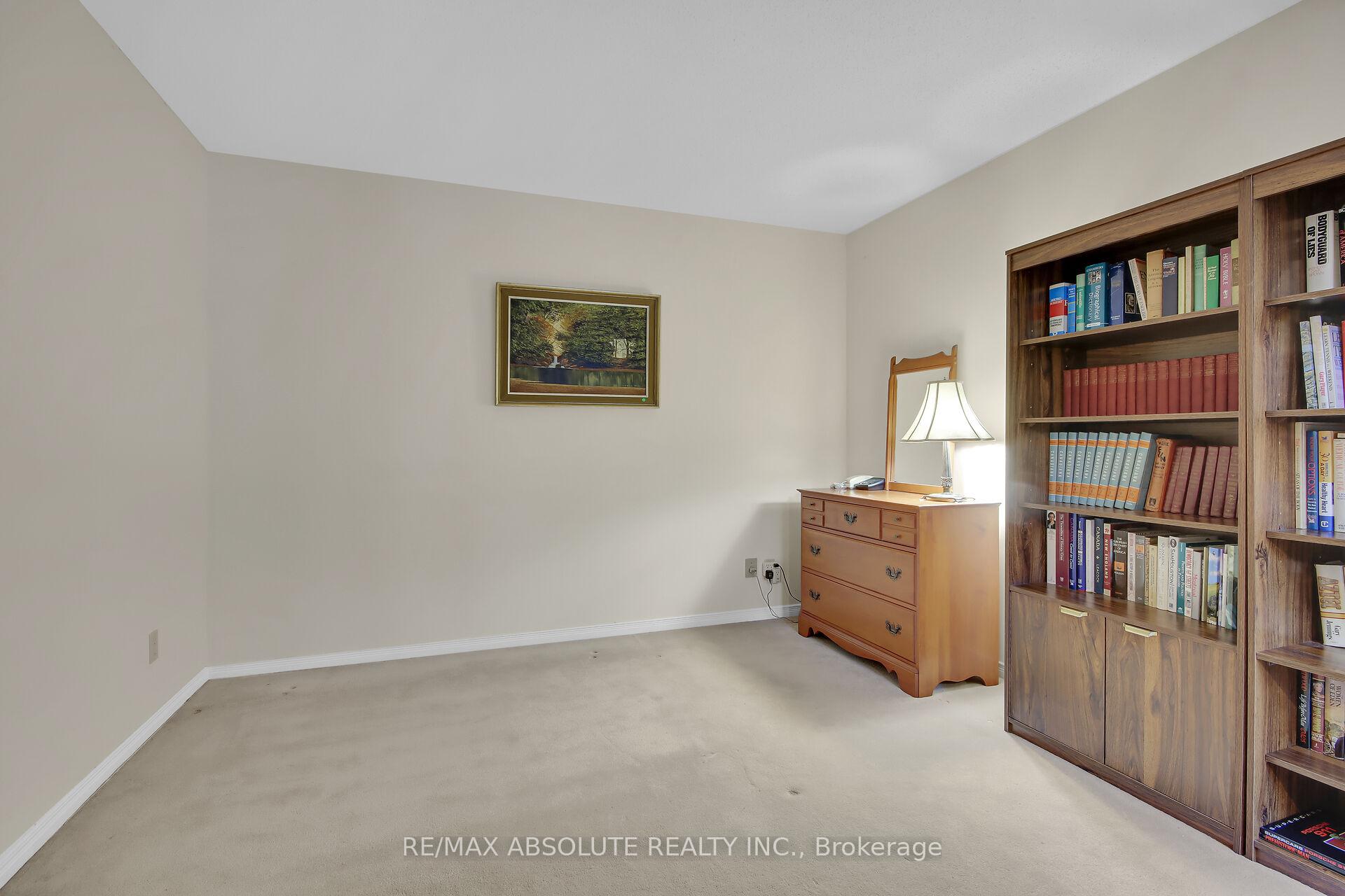 Photo 27 of 15 Pine Needles Court, Ottawa, Stittsville (Central) — HOMEH