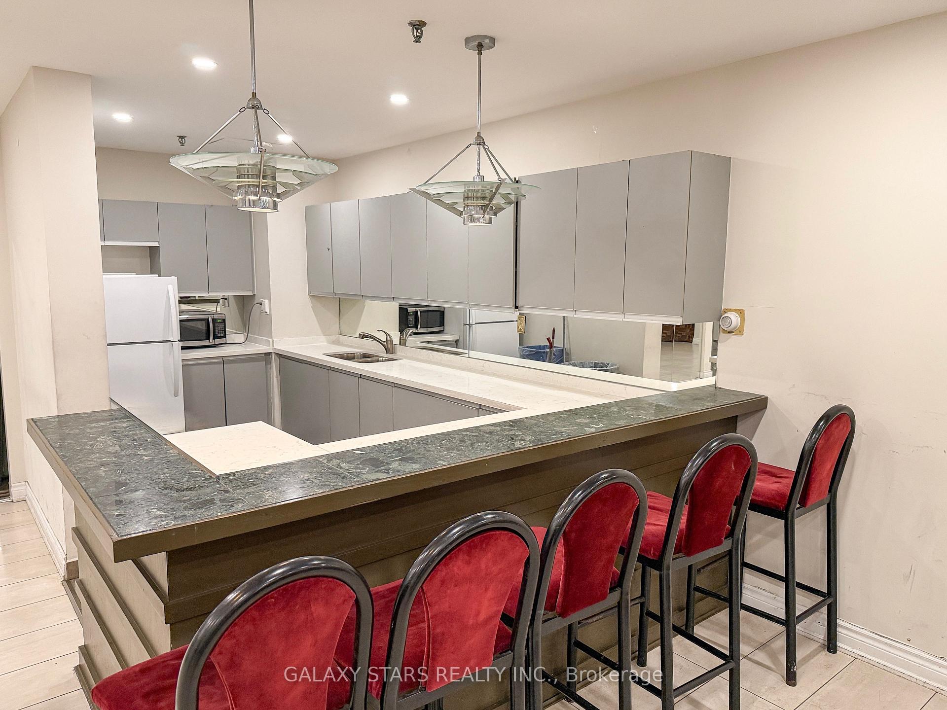Photo 8 of Unit 708, 2460 Eglinton Avenue E, Scarborough, Eglinton East — HOMEH