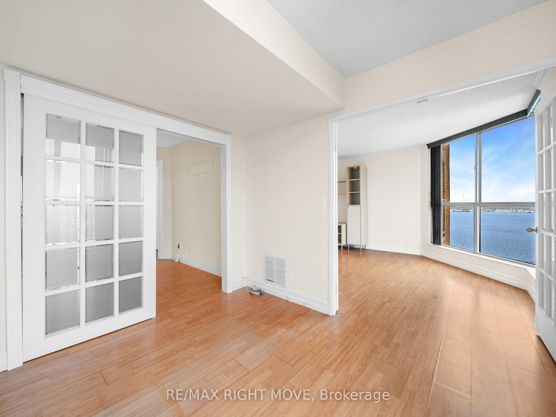 Photo 15 of Unit 1103, 140 Dunlop Street E, Barrie, City Centre — HOMEH