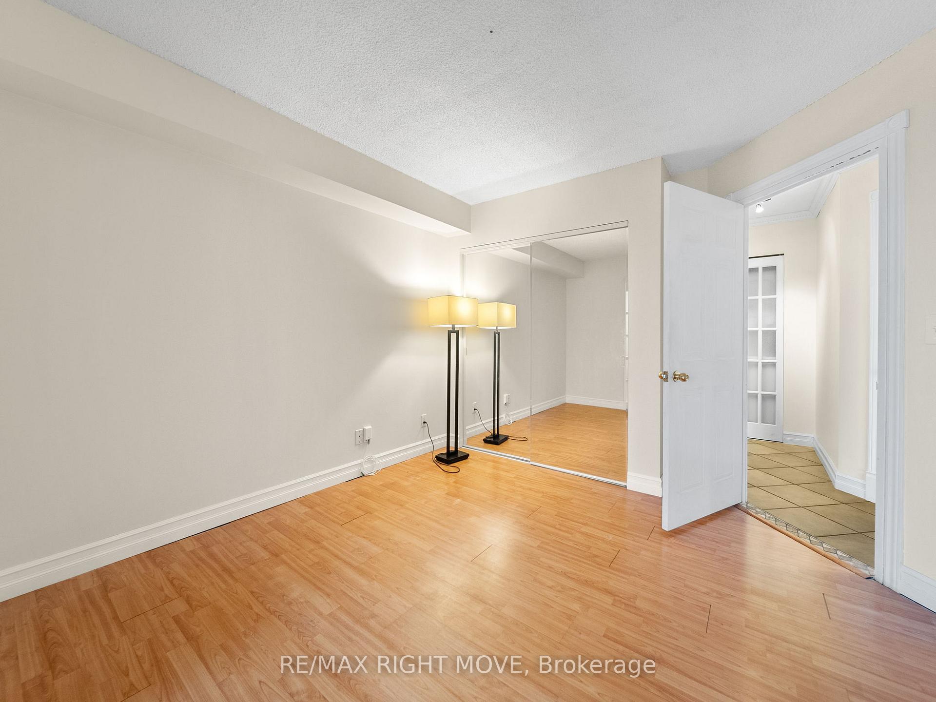 Photo 18 of Unit 1103, 140 Dunlop Street E, Barrie, City Centre — HOMEH