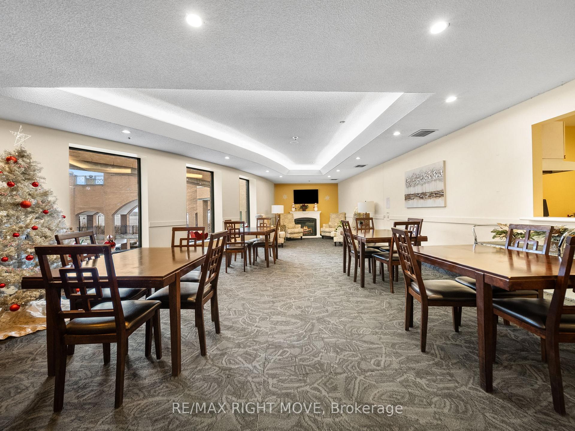 Photo 22 of Unit 1103, 140 Dunlop Street E, Barrie, City Centre — HOMEH