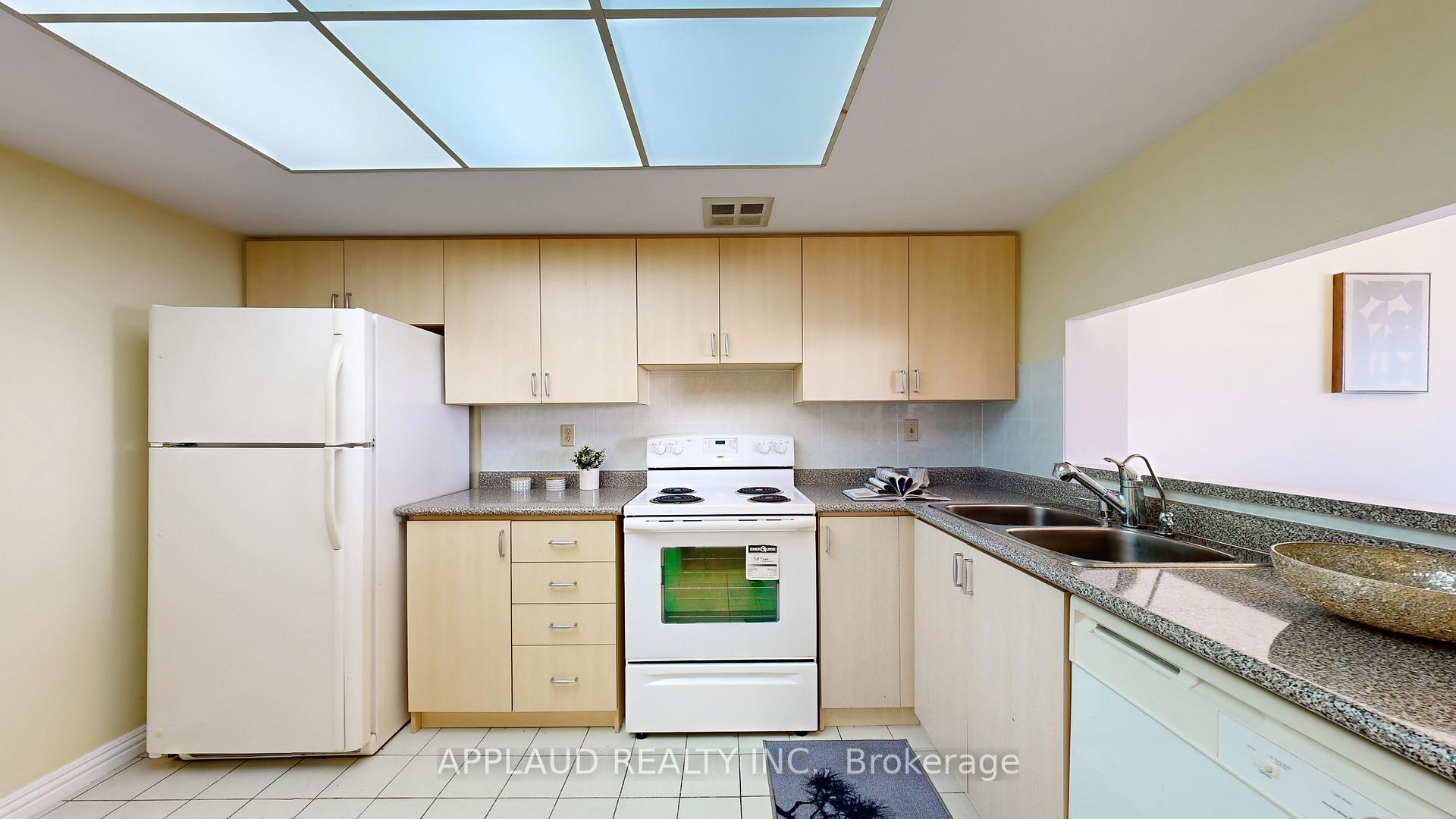 Photo 13 of Unit 1401, 7460 Bathurst Street, Vaughan, Brownridge — HOMEH
