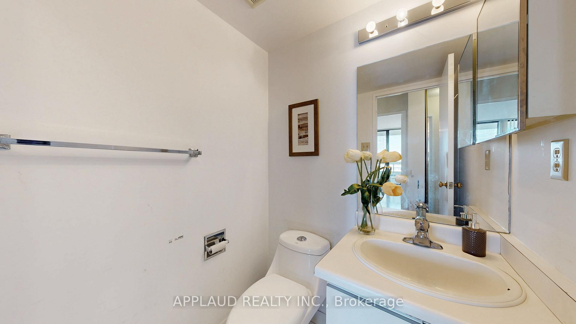 Photo 23 of Unit 1401, 7460 Bathurst Street, Vaughan, Brownridge — HOMEH