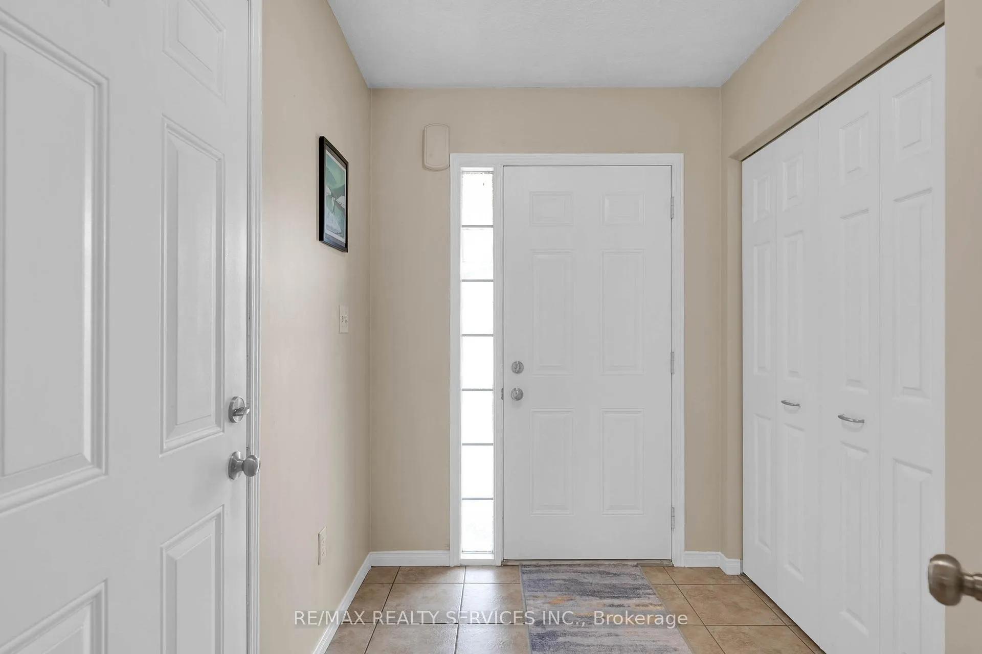 Photo 3 of 36 Fallowfield Drive, Kitchener — HOMEH