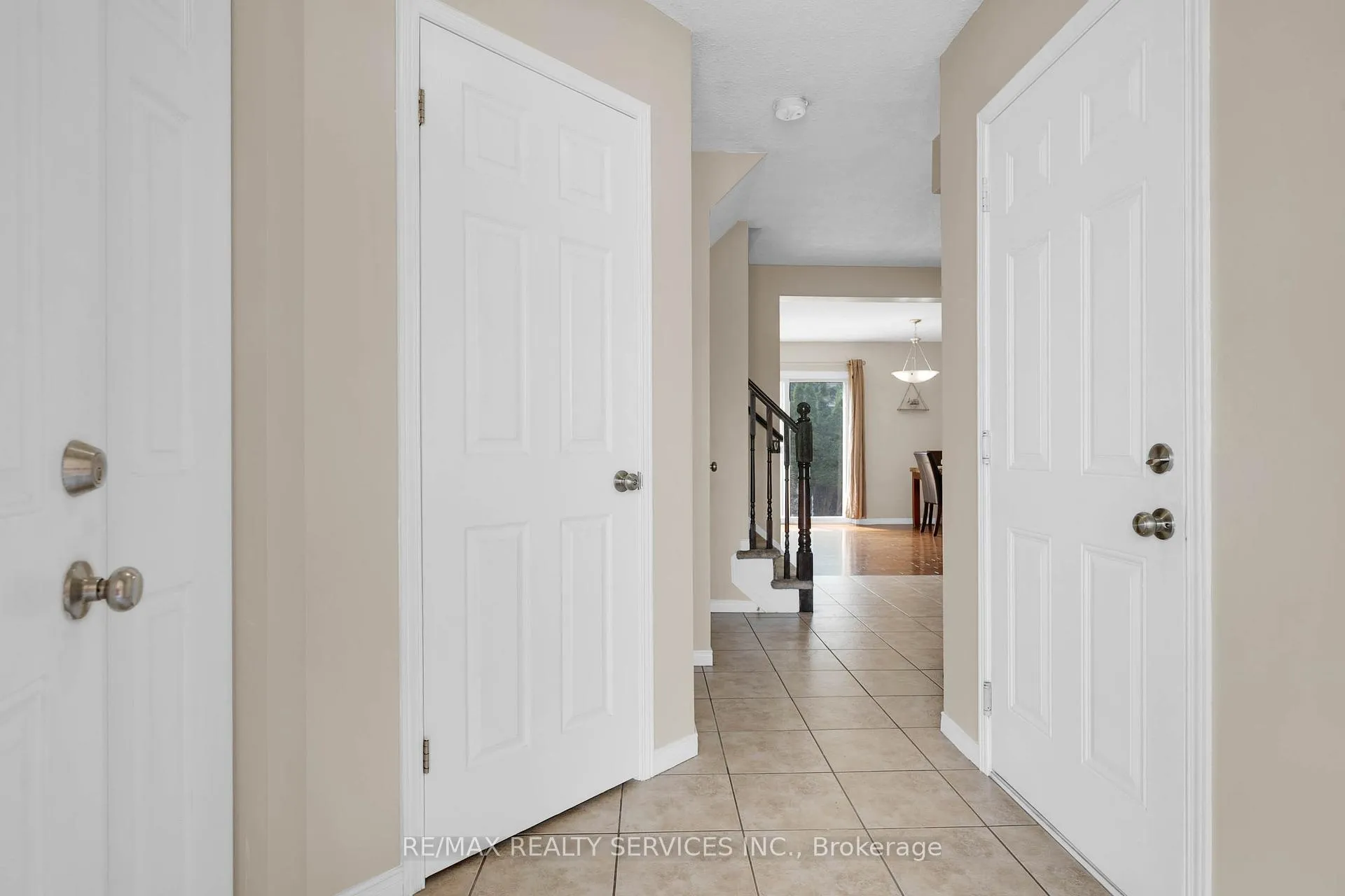 Photo 5 of 36 Fallowfield Drive, Kitchener — HOMEH