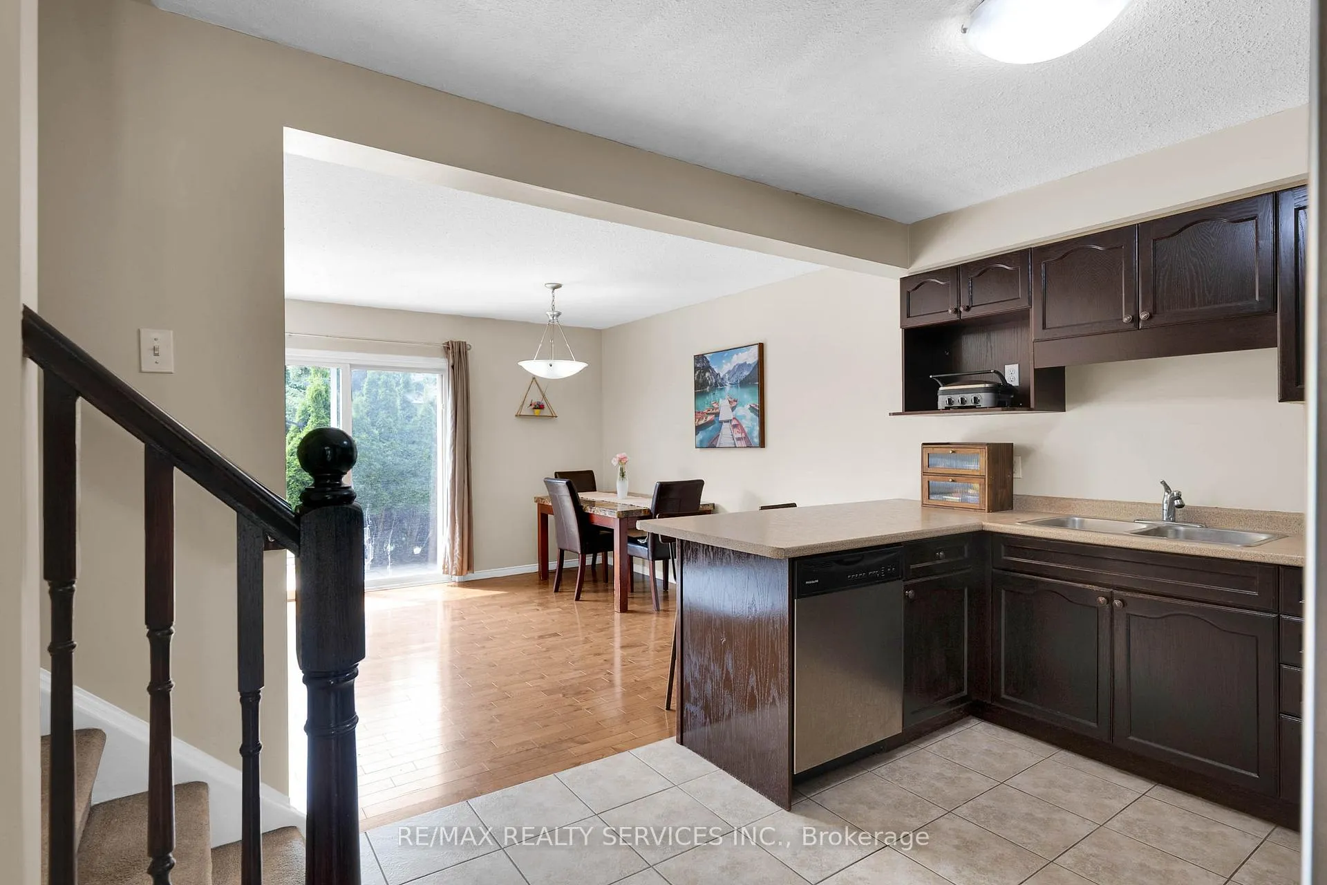 Photo 6 of 36 Fallowfield Drive, Kitchener — HOMEH