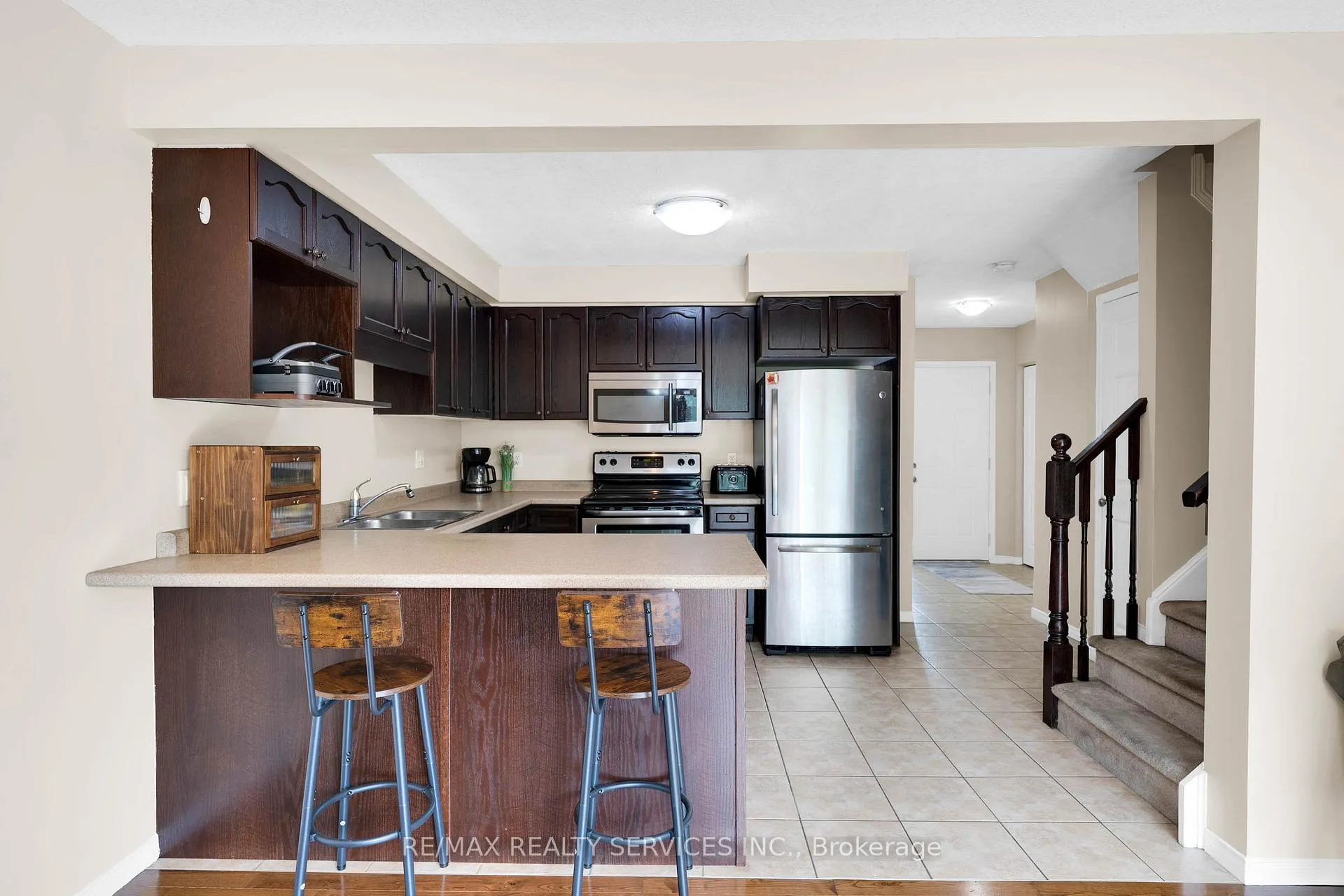 Photo 13 of 36 Fallowfield Drive, Kitchener — HOMEH