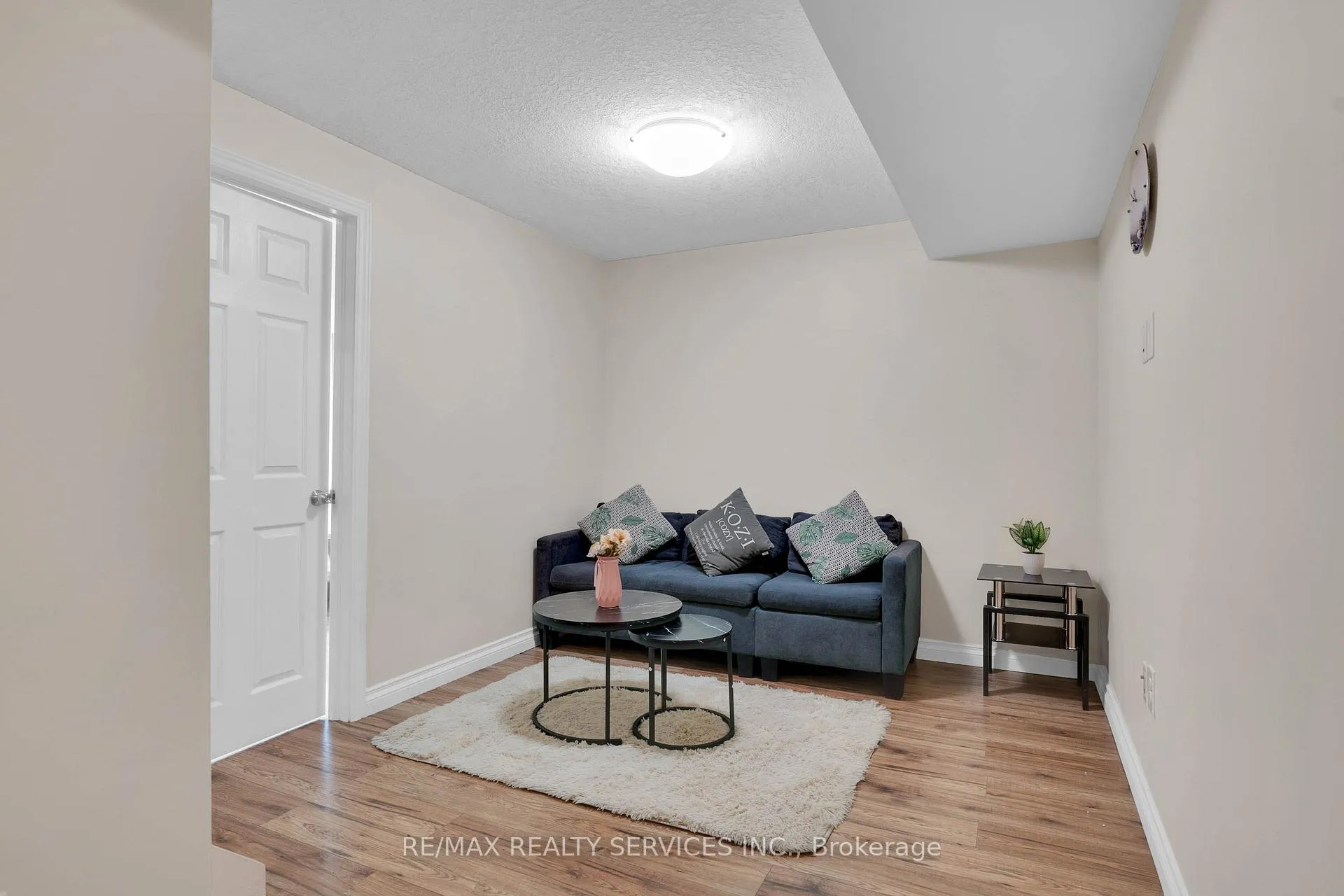 Photo 30 of 36 Fallowfield Drive, Kitchener — HOMEH
