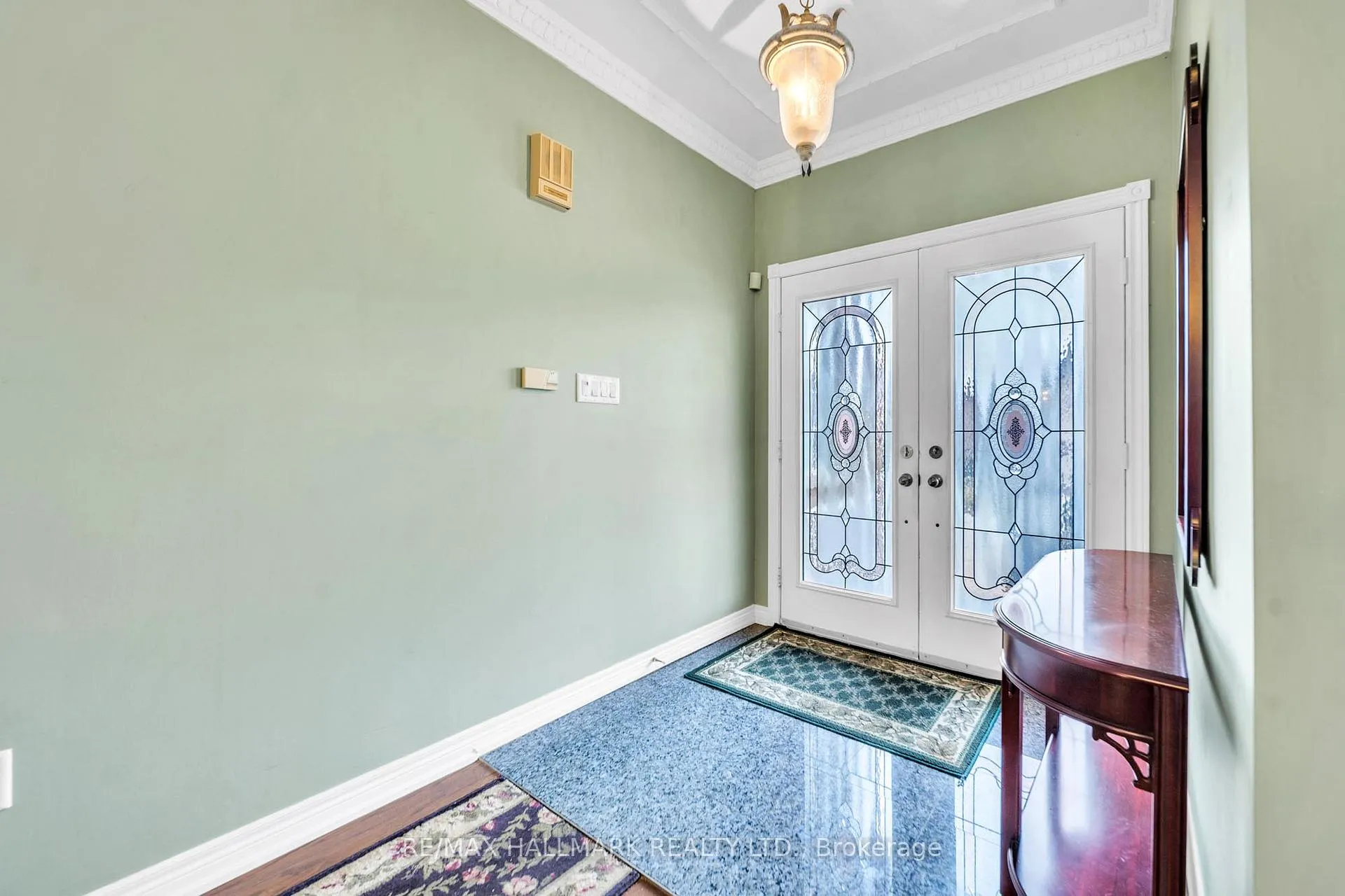 Photo 3 of 13 Briar Path Lane, Markham, Berczy — HOMEH