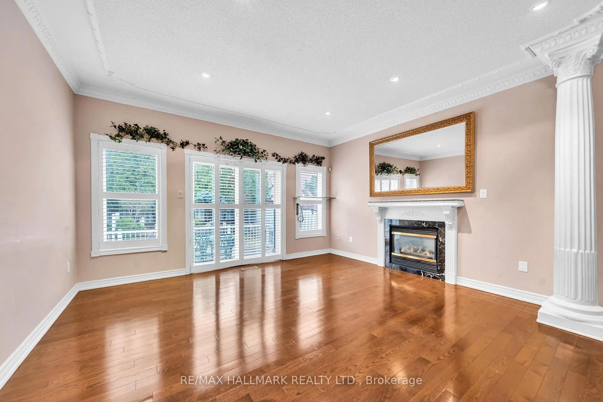 Photo 6 of 13 Briar Path Lane, Markham, Berczy — HOMEH
