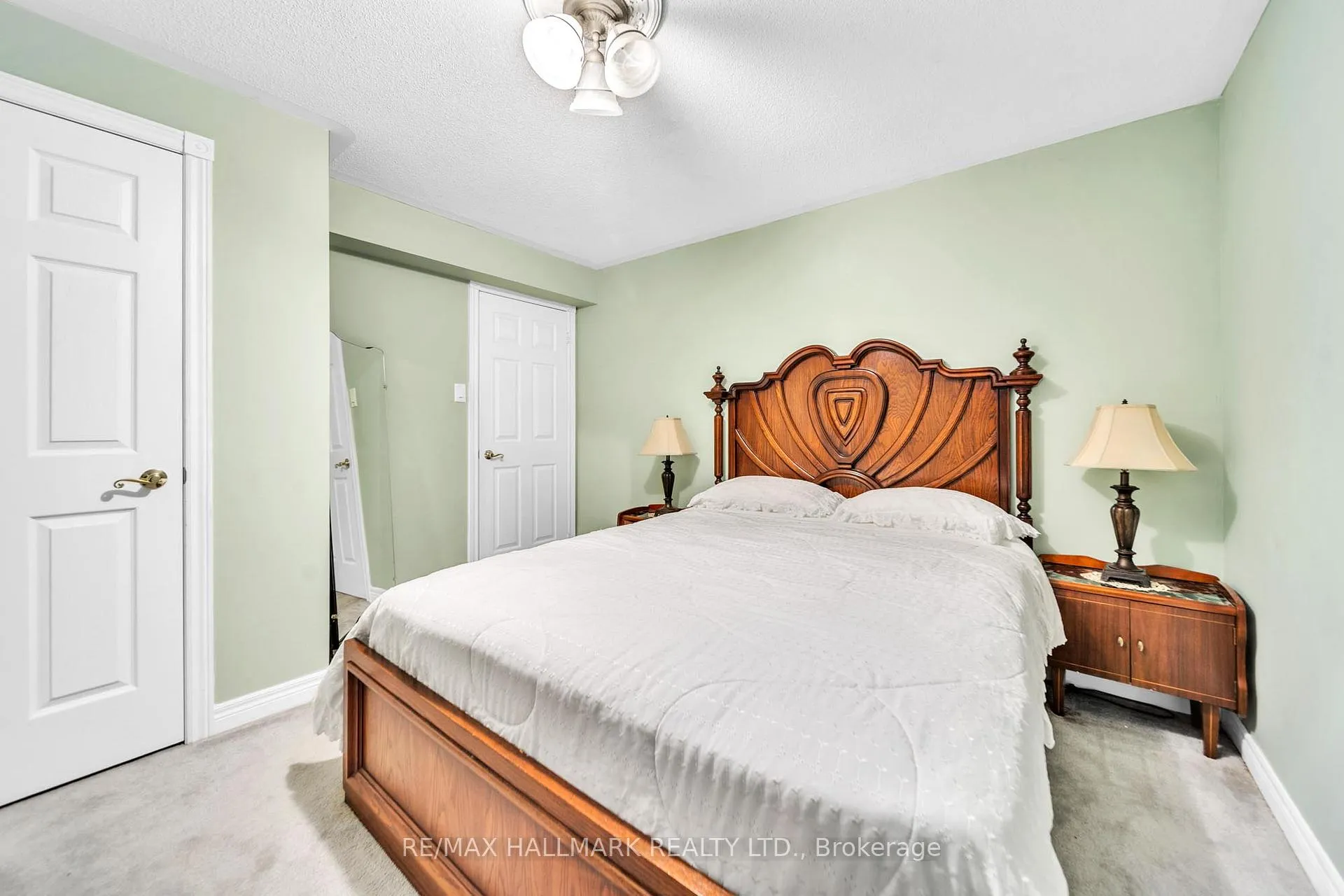 Photo 23 of 13 Briar Path Lane, Markham, Berczy — HOMEH