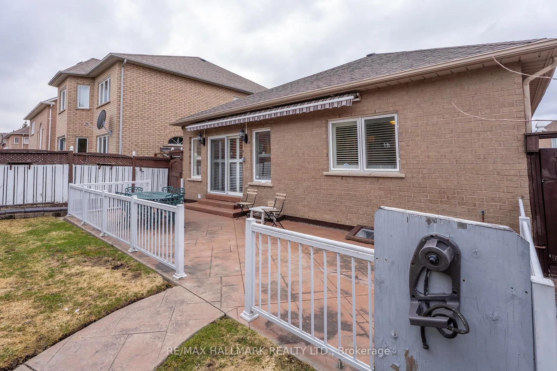 Photo 29 of 13 Briar Path Lane, Markham, Berczy — HOMEH