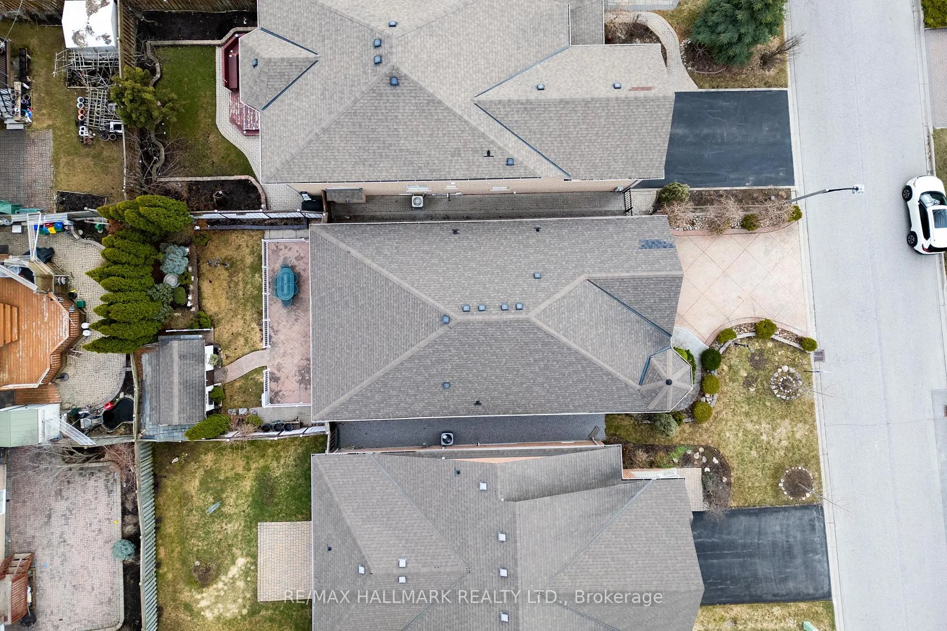 Photo 33 of 13 Briar Path Lane, Markham, Berczy — HOMEH