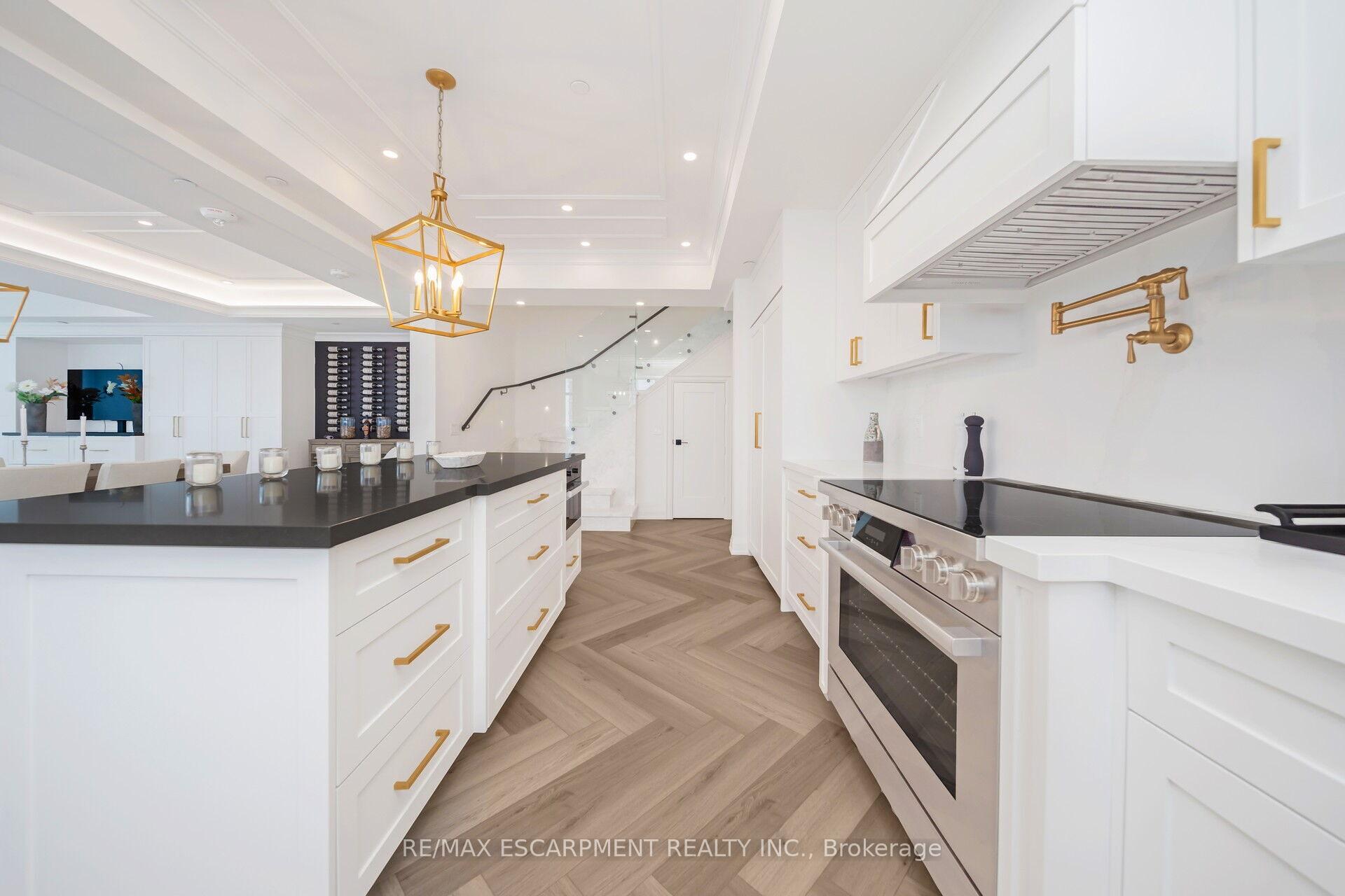 Photo 15 of Unit 905, 16 Concord Place, Grimsby, Grimsby Beach — HOMEH