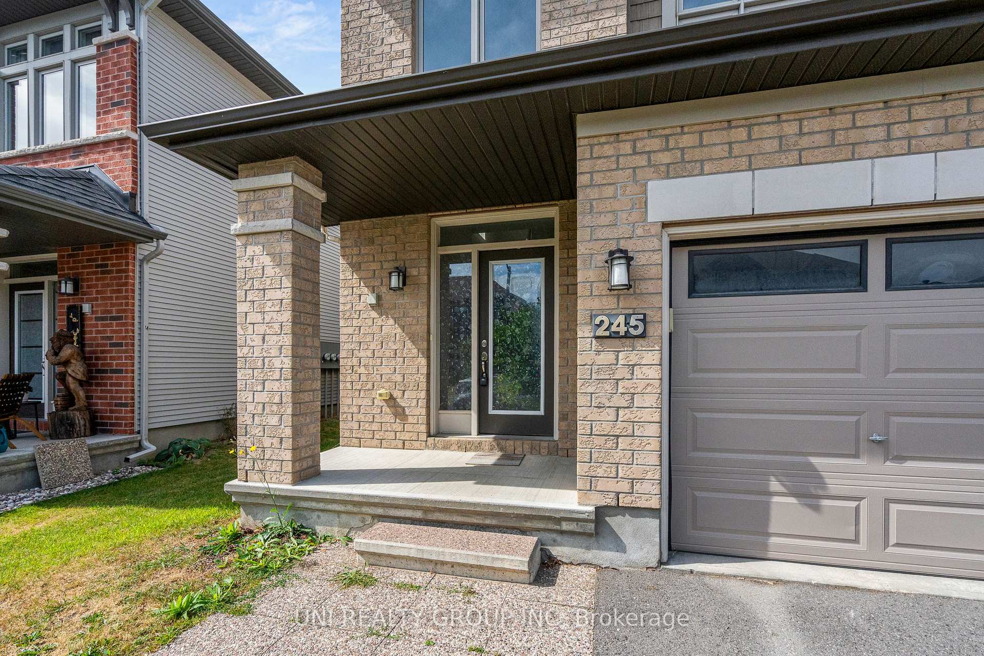 Photo 3 of 245 Dolce Crescent, Ottawa, Riverside South/Gloucester Glen — HOMEH