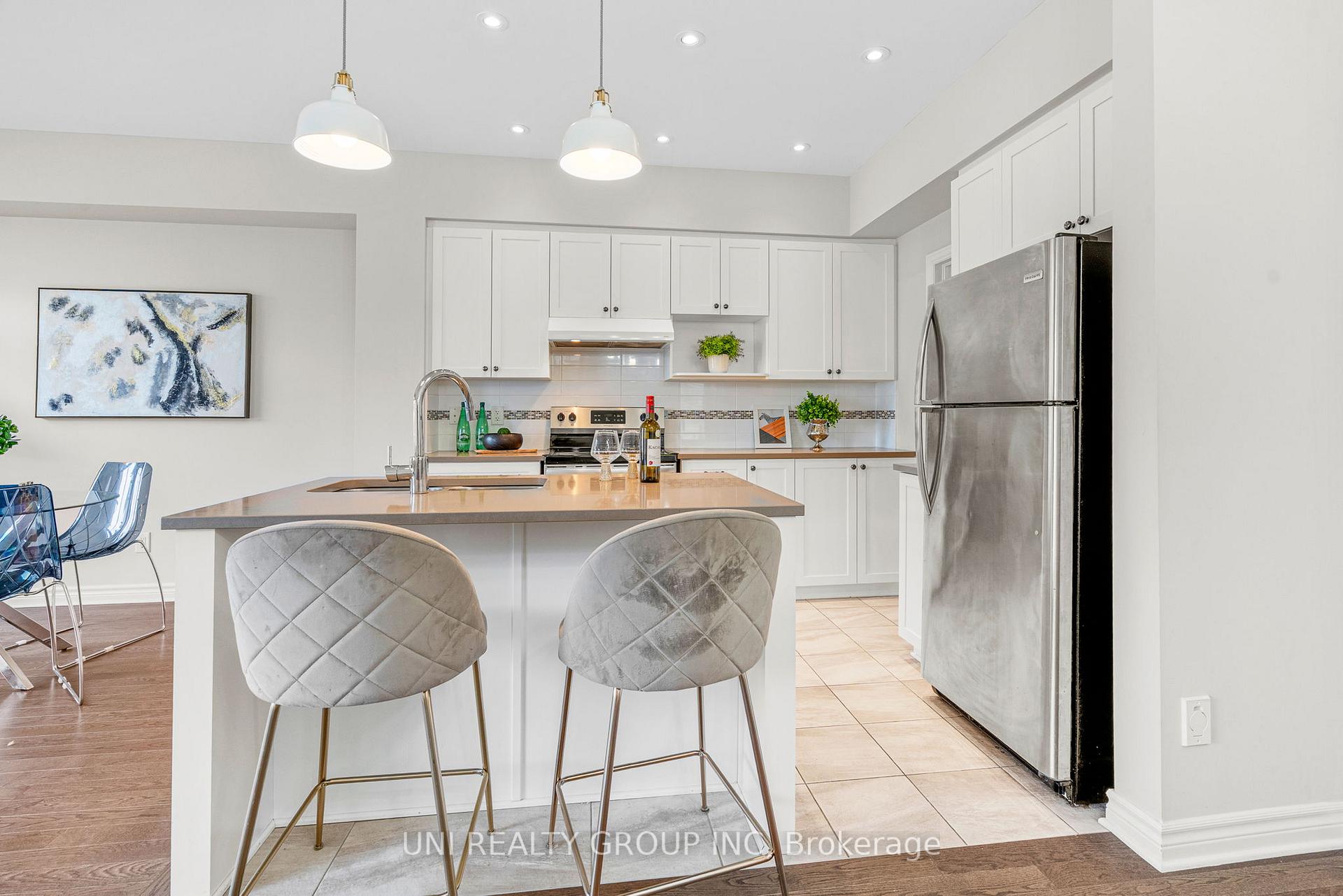 Photo 15 of 245 Dolce Crescent, Ottawa, Riverside South/Gloucester Glen — HOMEH