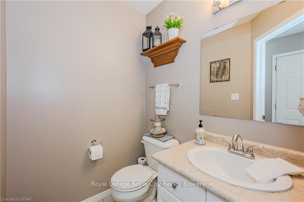 Photo 7 of Unit 40, 31 Schroder Crescent, Guelph, Grange Road — HOMEH