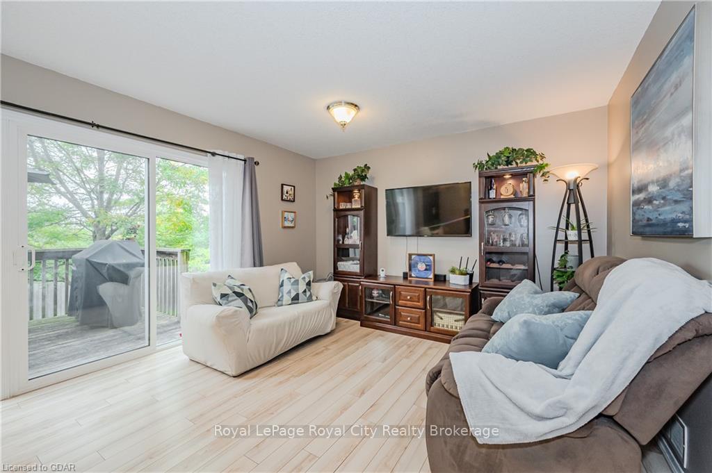 Photo 17 of Unit 40, 31 Schroder Crescent, Guelph, Grange Road — HOMEH